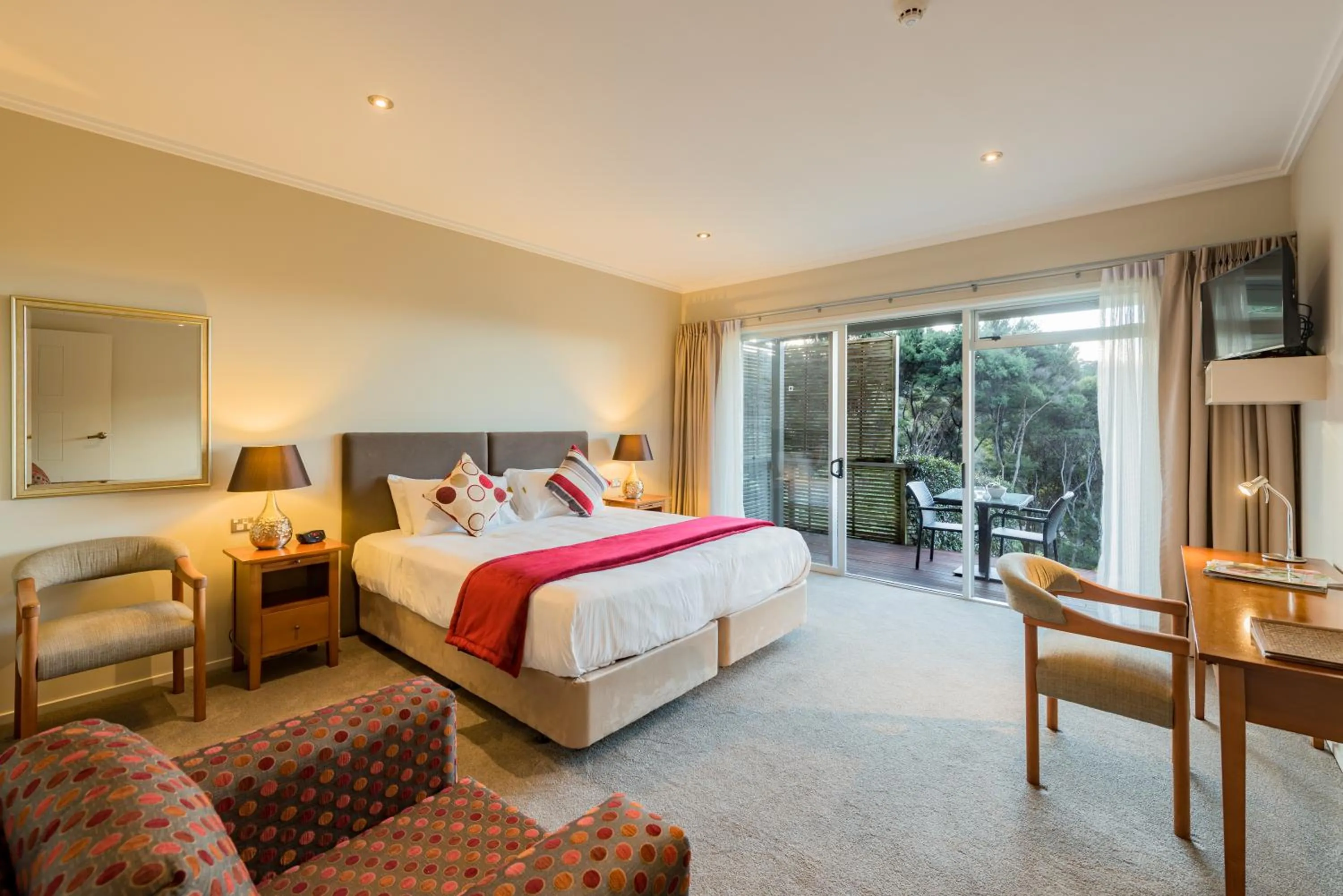 Photo of the whole room, Bed in Decks of Paihia