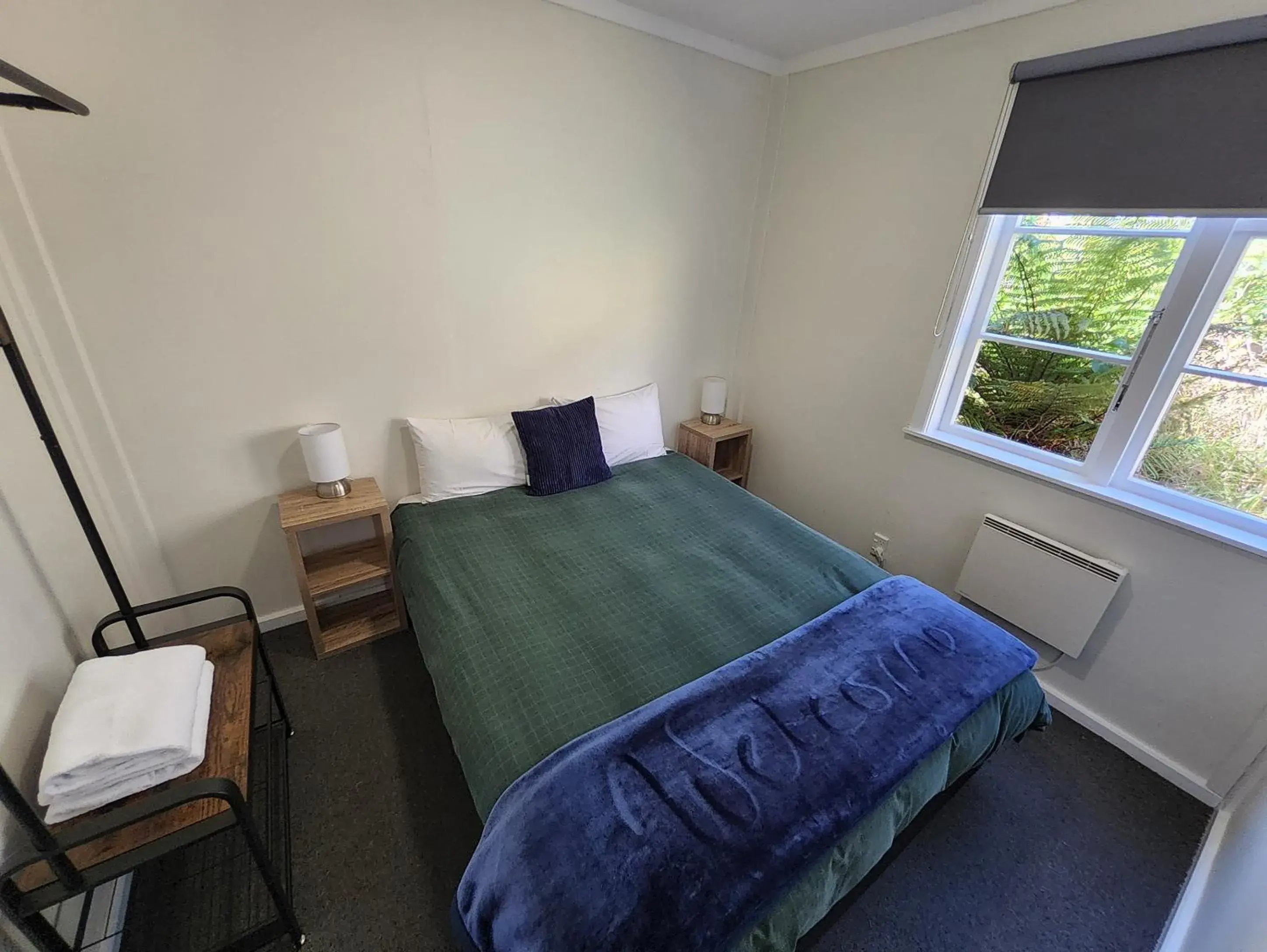 Bed in LKNZ Lodge & Cafe Bed in LKNZ Lodge & Cafe