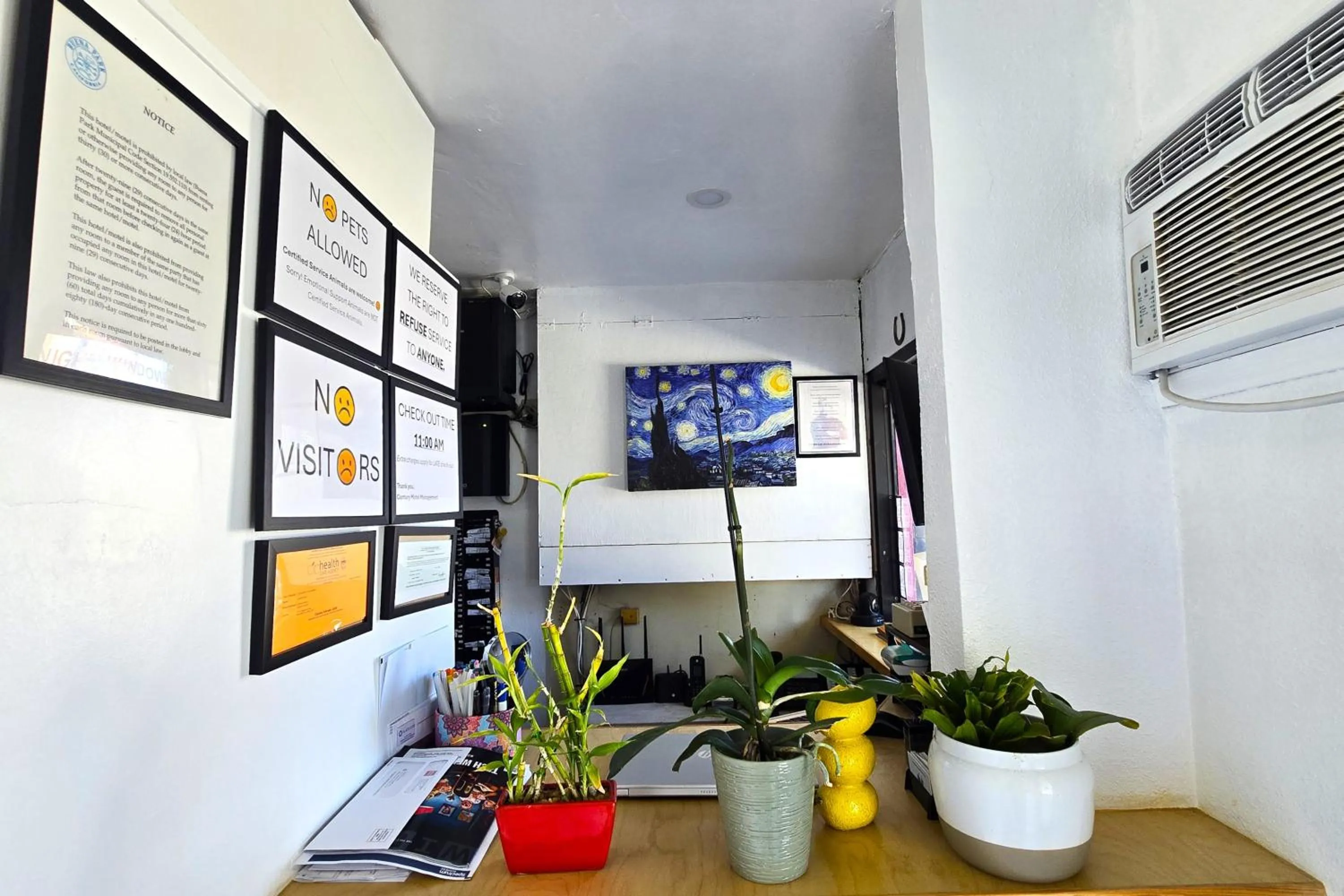 Lobby or reception in Century Motel Buena Park Anaheim CA 91