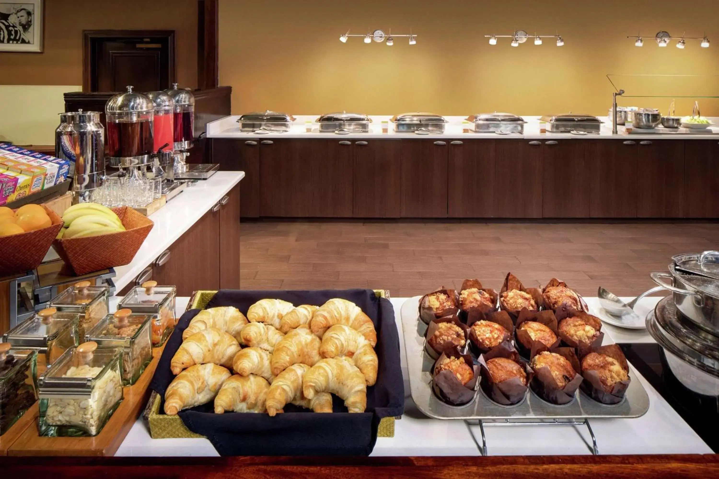 Restaurant/places to eat in Wyndham Independence Restaurant/places to eat in Wyndham Independence