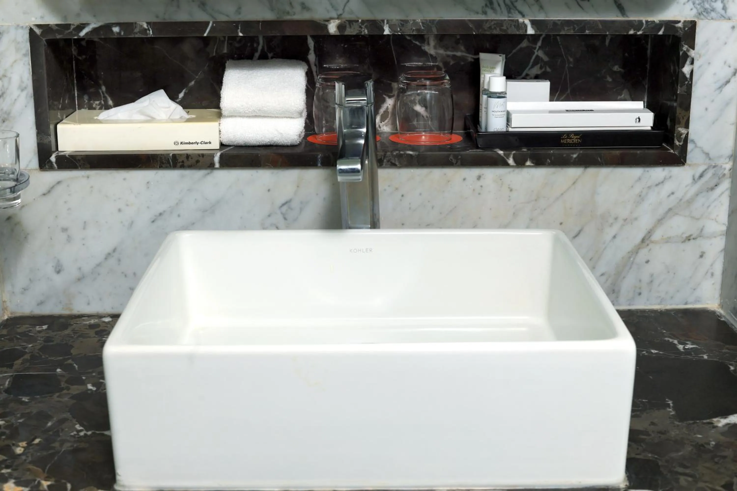 Bathroom in Le Royal Meridien Chennai