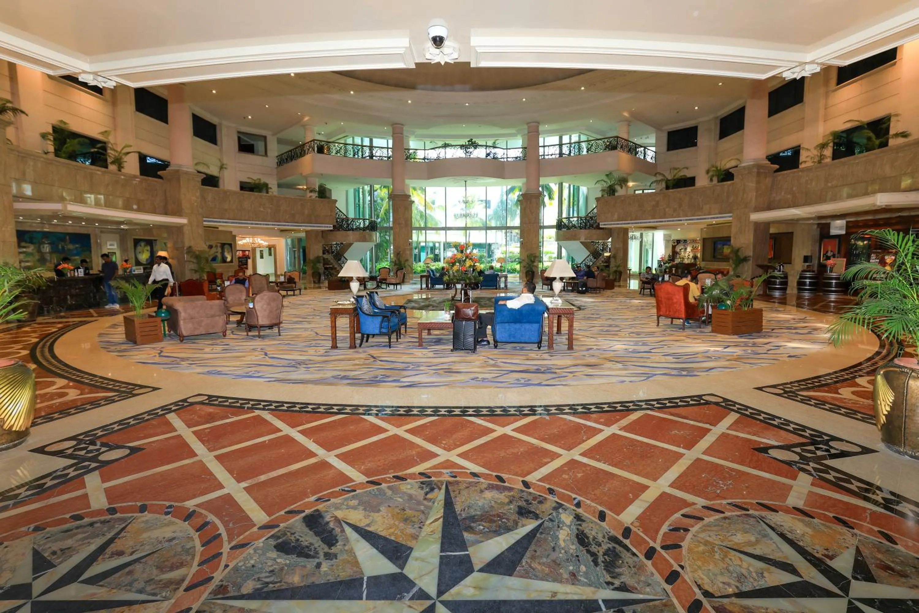 Lobby or reception in Le Royal Meridien Chennai