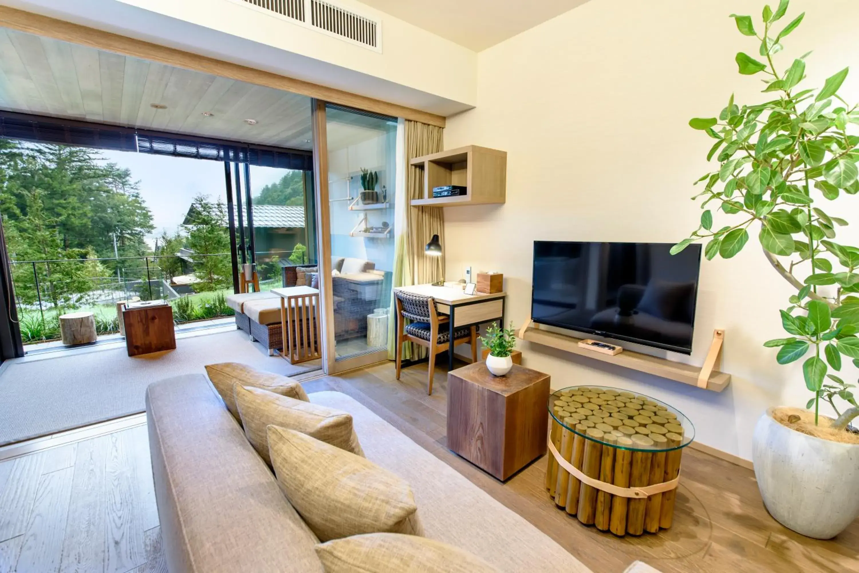 Photo of the whole room in Fufu Kawaguchiko Photo of the whole room in Fufu Kawaguchiko