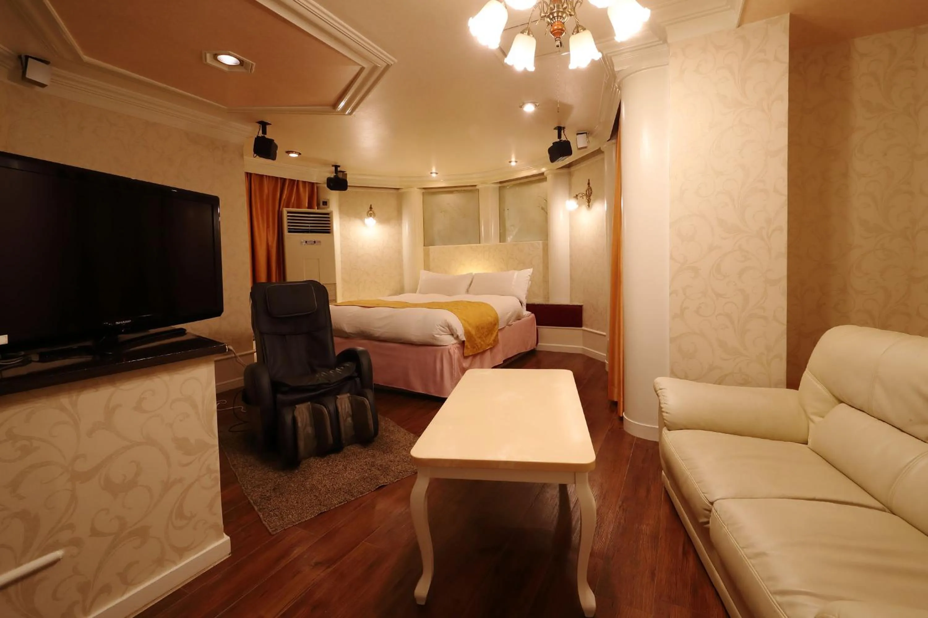 Photo of the whole room, Bed in Hotel Fine Garden Okayama I