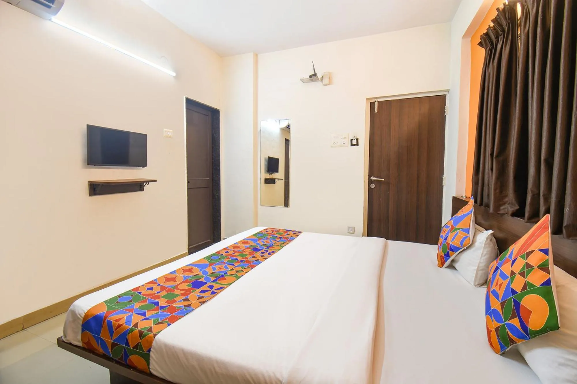 Bed in FabExpress Comfort Executive - Nr Butterfly Park - Hinjawadi