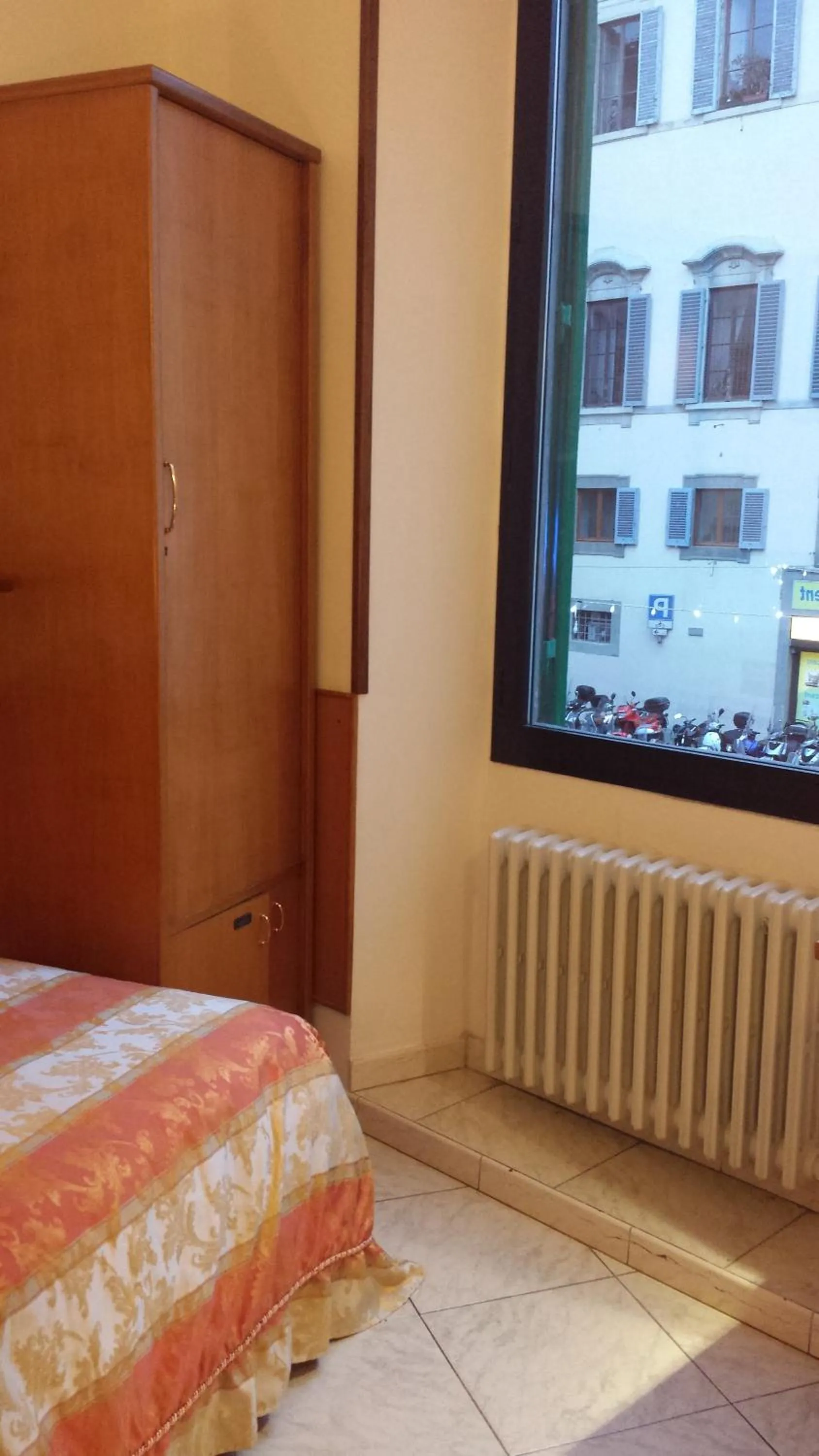 View (from property/room), Bed in Hotel Lorena