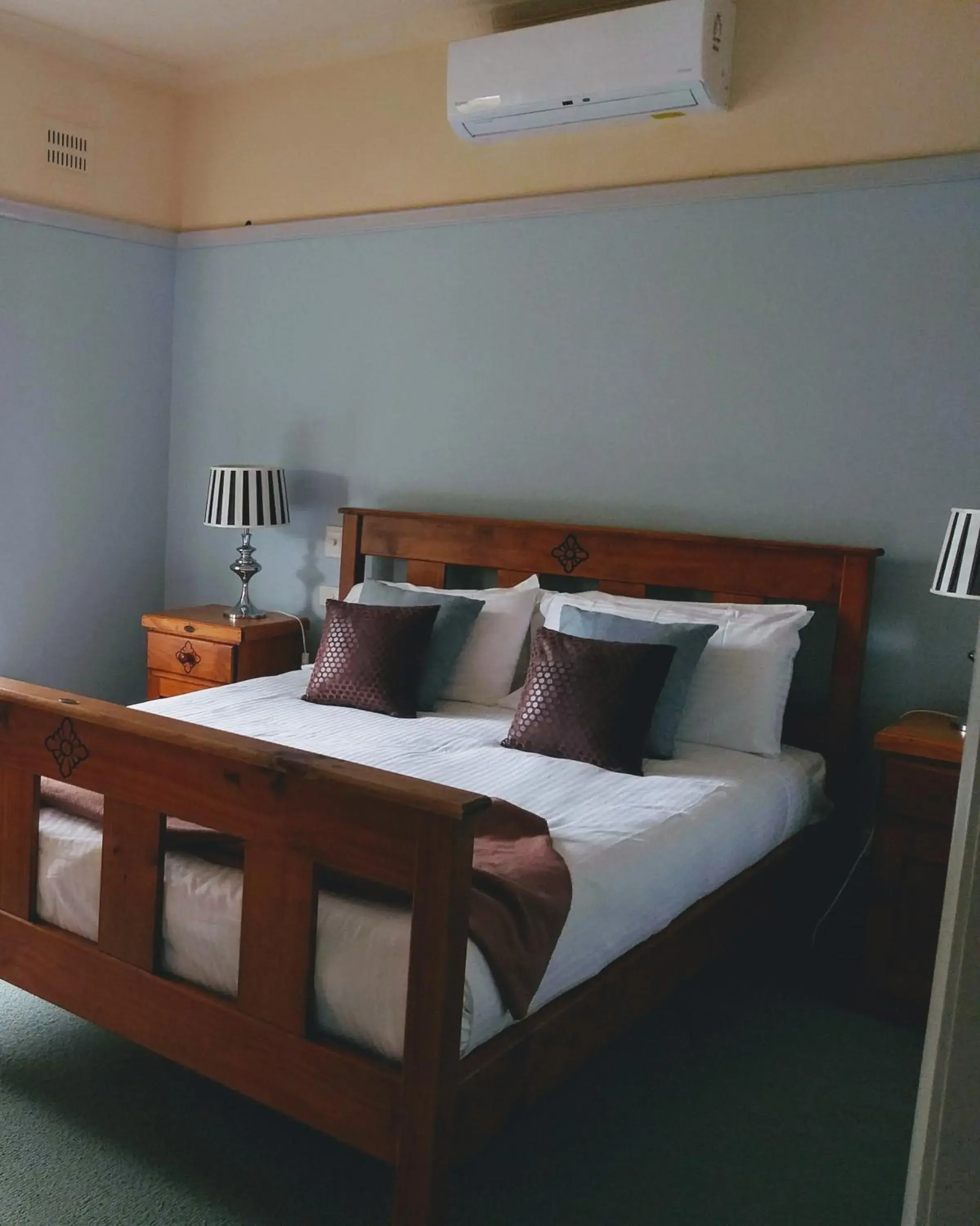 Bedroom, Bed in Lake Hume Resort Bedroom, Bed in Lake Hume Resort