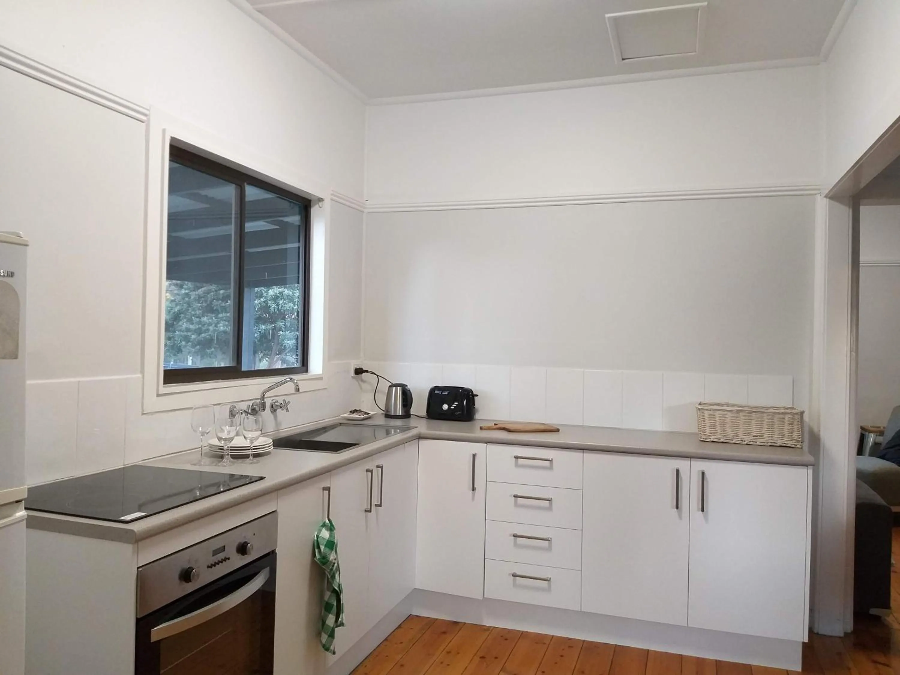Kitchen or kitchenette in Lake Hume Resort