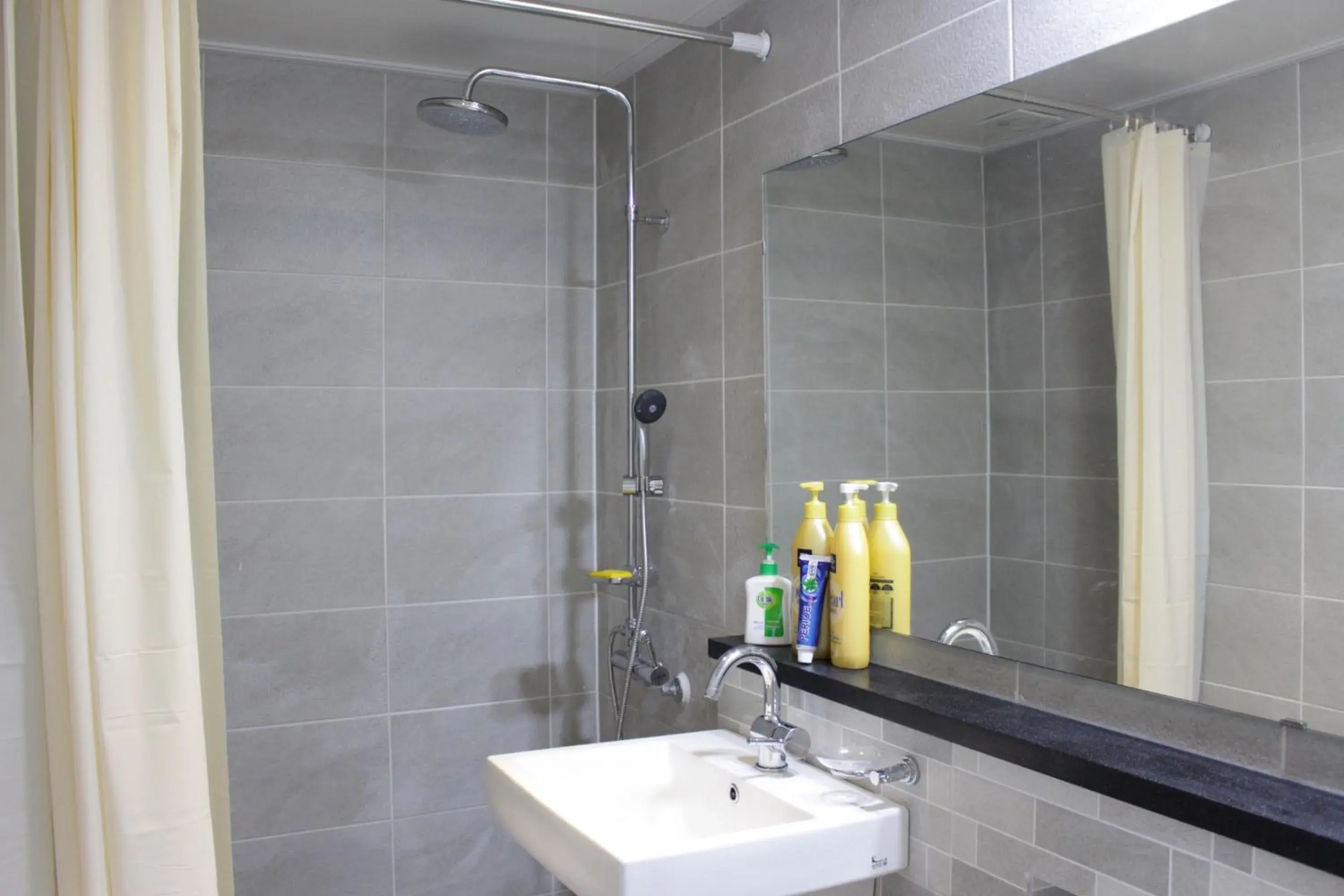 Bathroom in Bexco Hostel B&B Bathroom in Bexco Hostel B&B