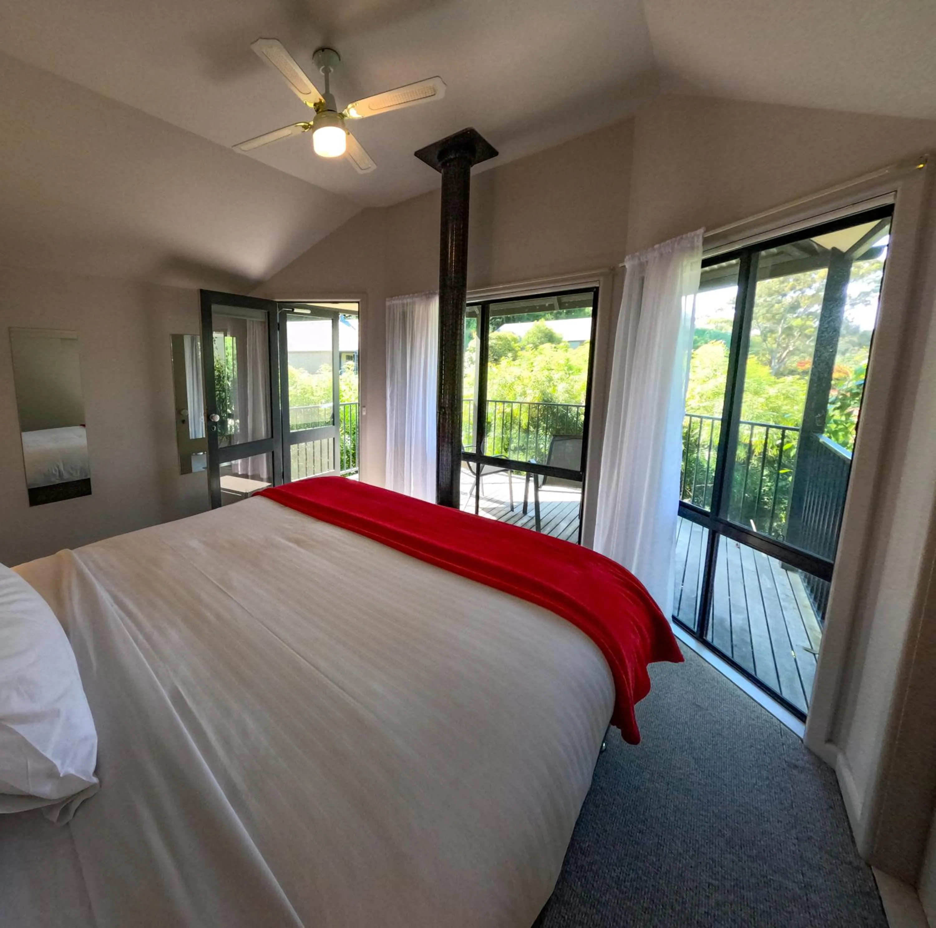 Bed in Edgewater Terraces at Metung