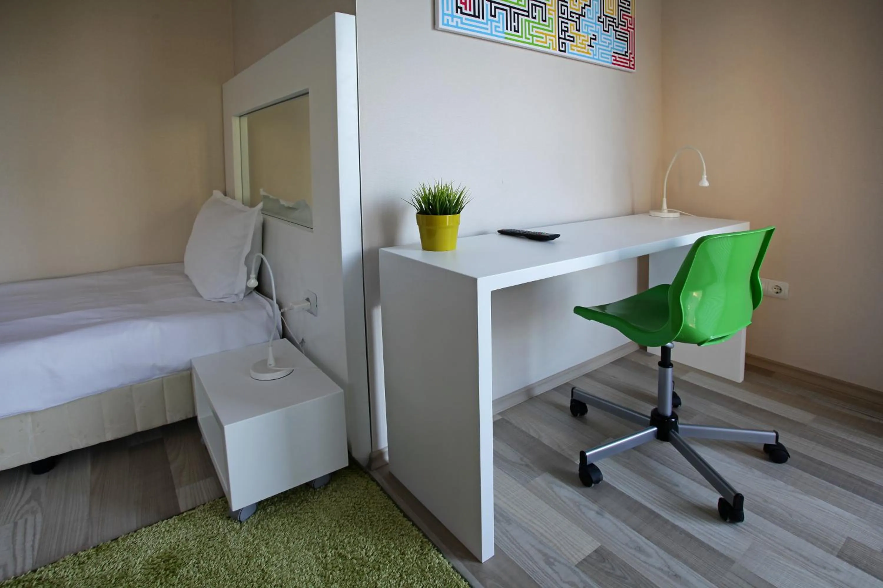 Bed in Executive Rooms and Suites Play