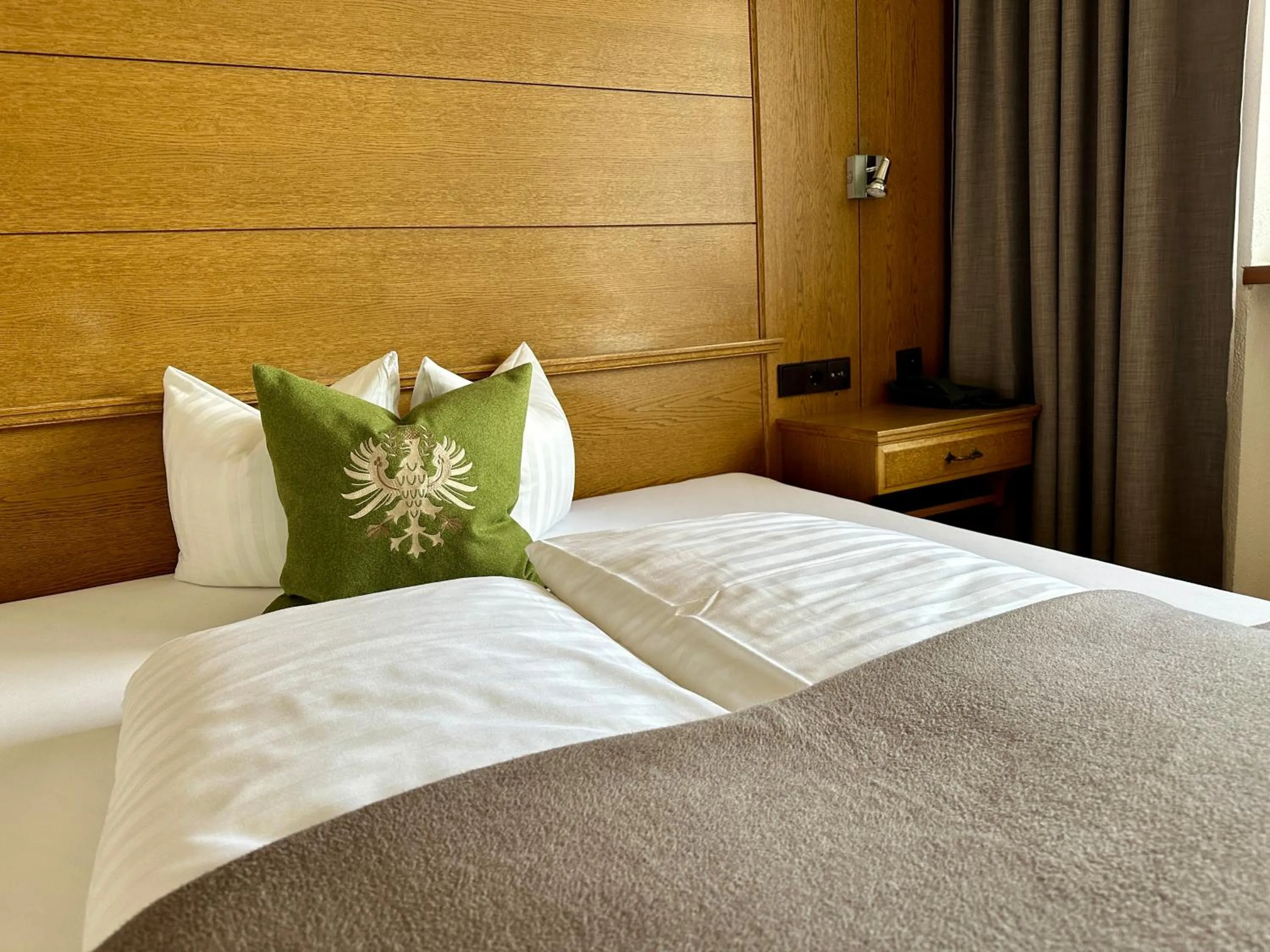 Bed in Hotel Zirbenhof