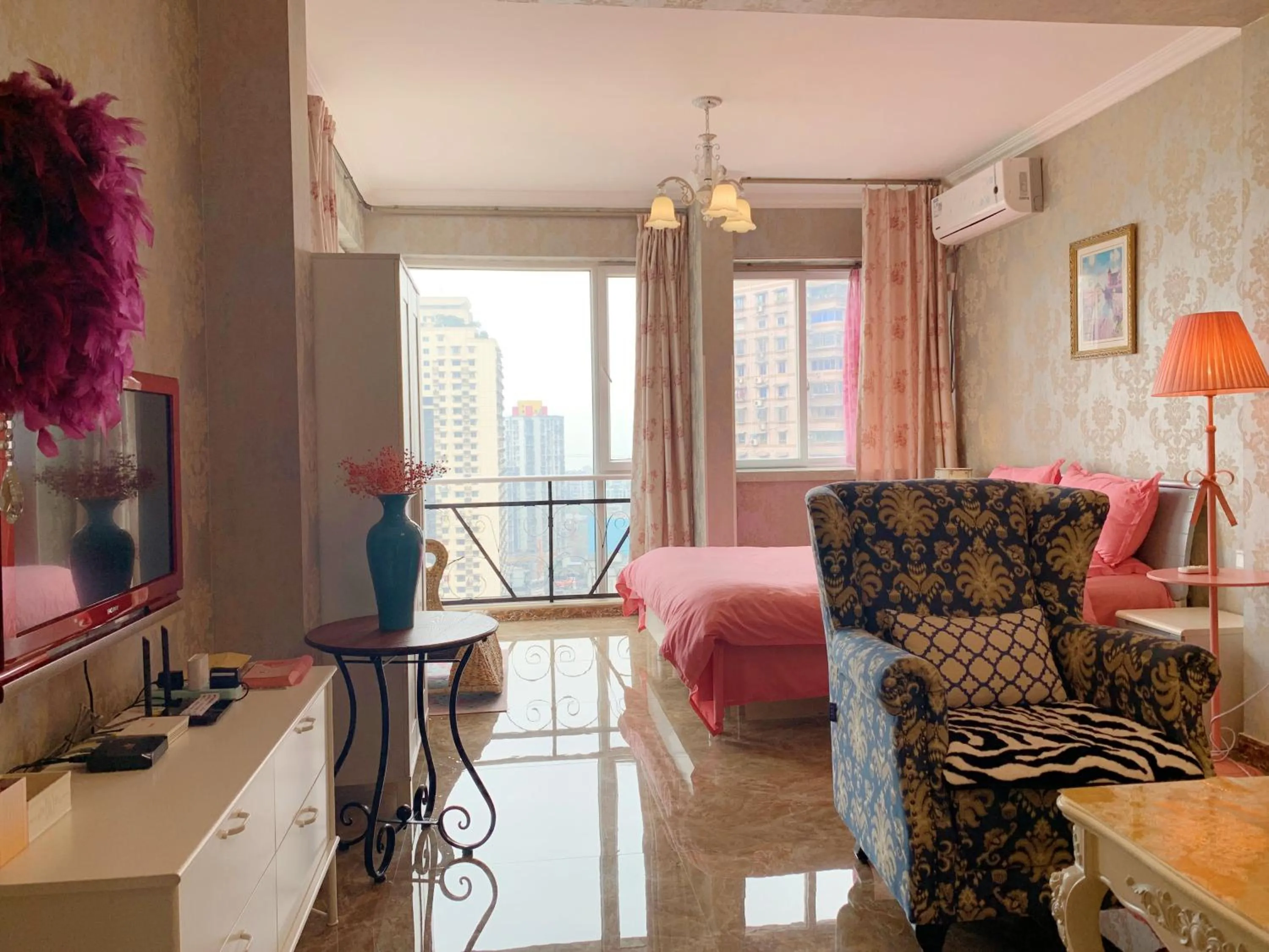 Photo of the whole room, Bed in Xus Residential Apartment Near Jiefangbei and Hongya Cave In The City Centre
