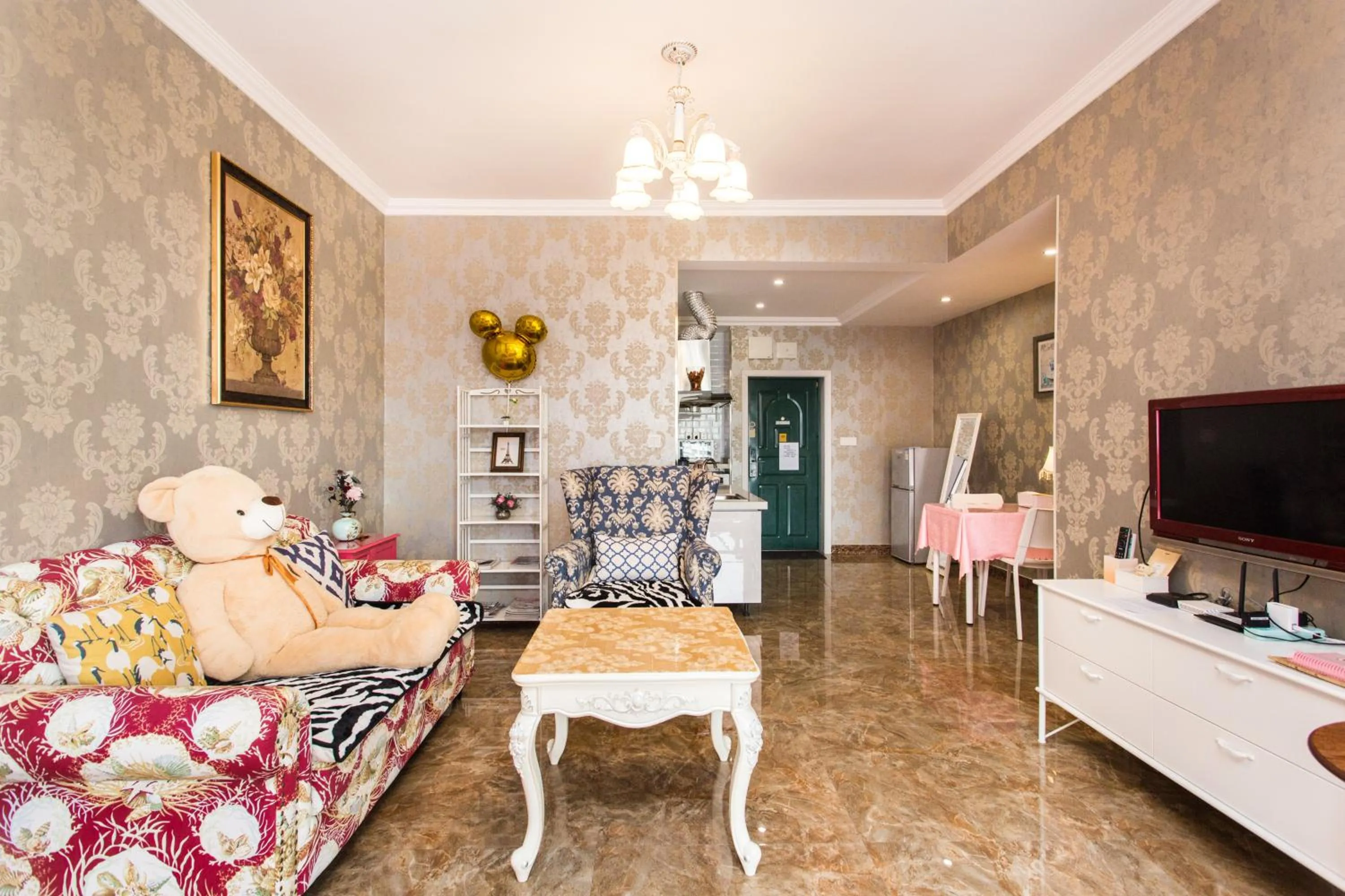 Living room in Xus Residential Apartment Near Jiefangbei and Hongya Cave In The City Centre