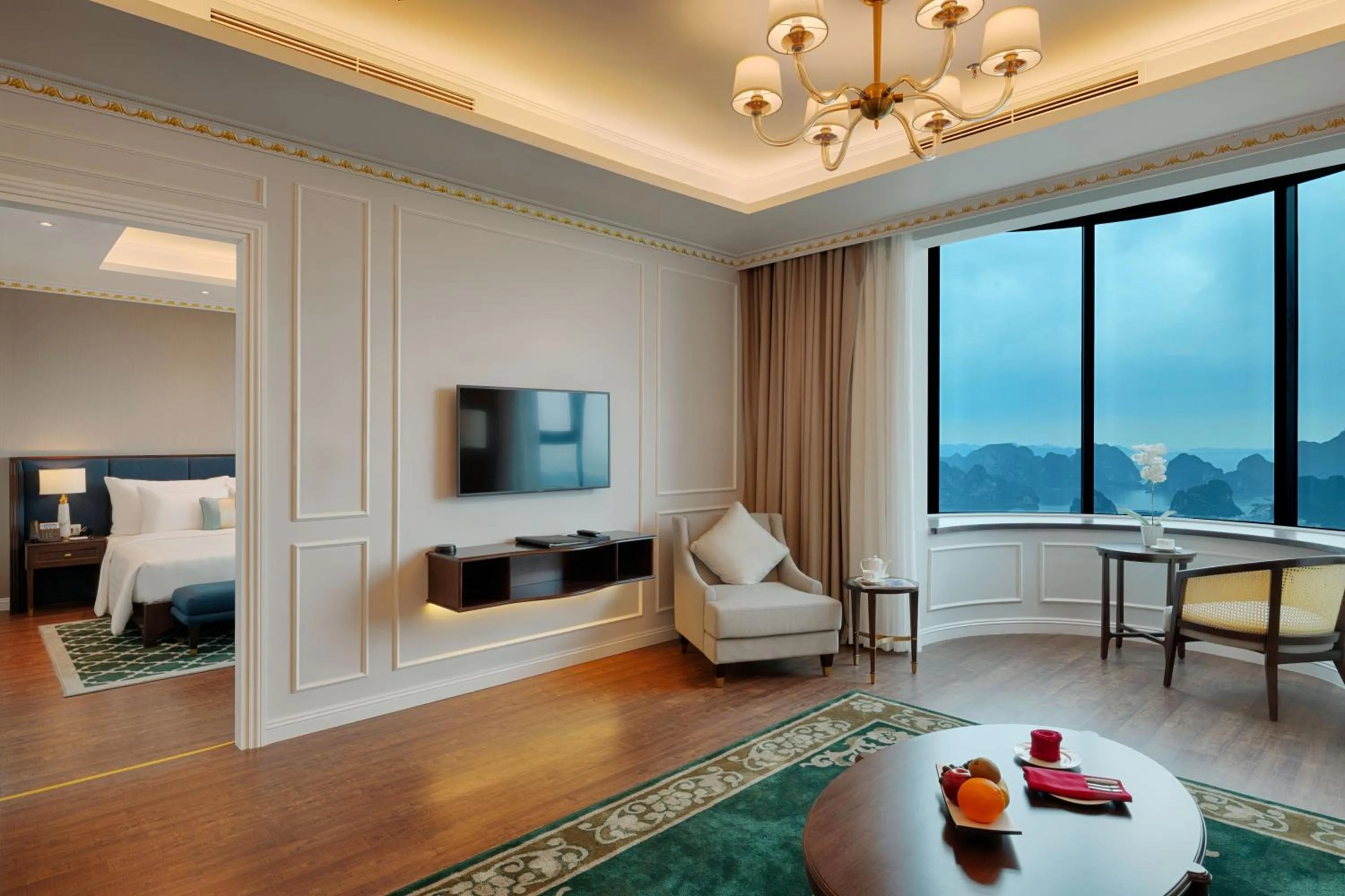 Seating area, Bed in FLC Halong Bay Golf Club & Luxury Resort