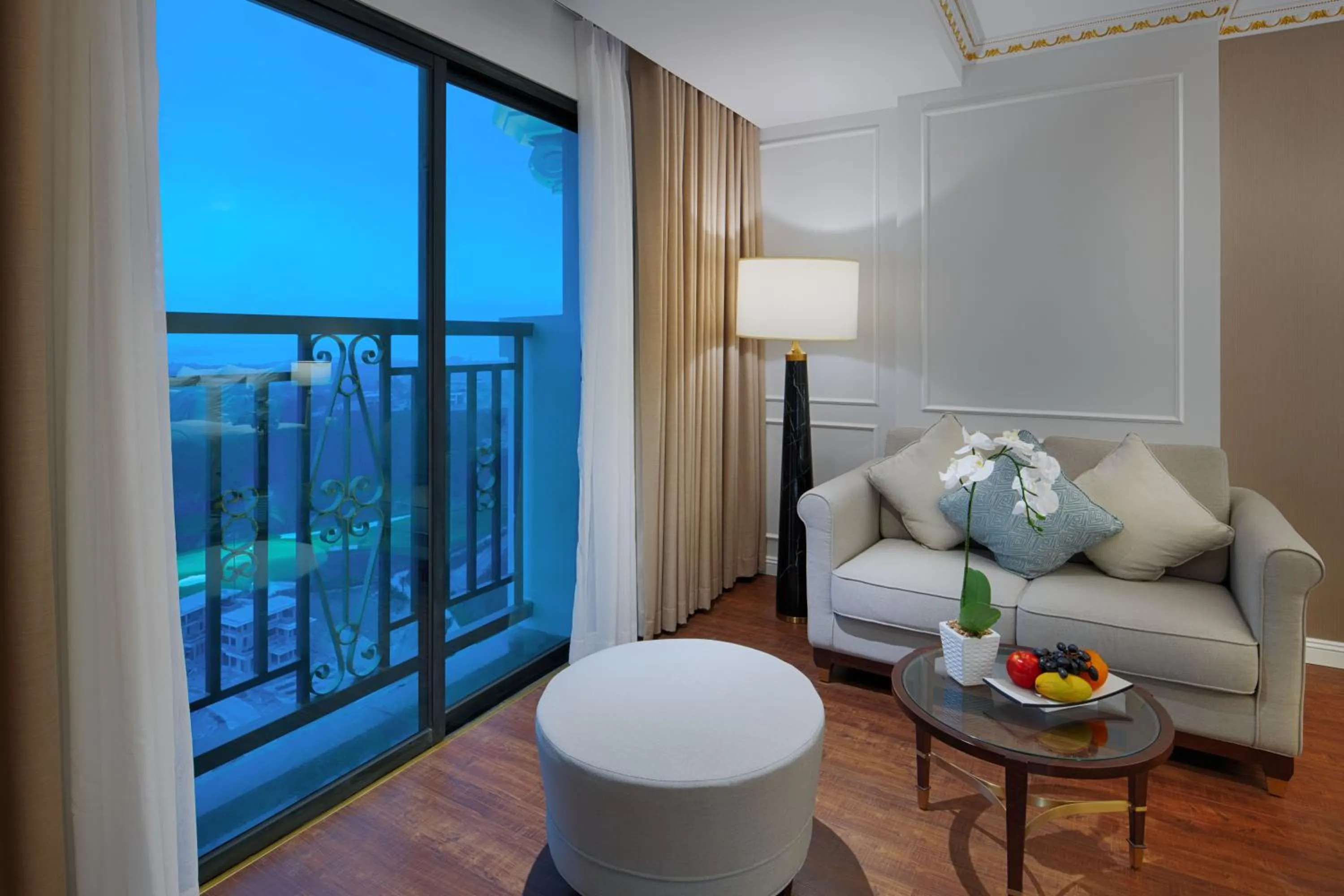 Seating area in FLC Halong Bay Golf Club & Luxury Resort