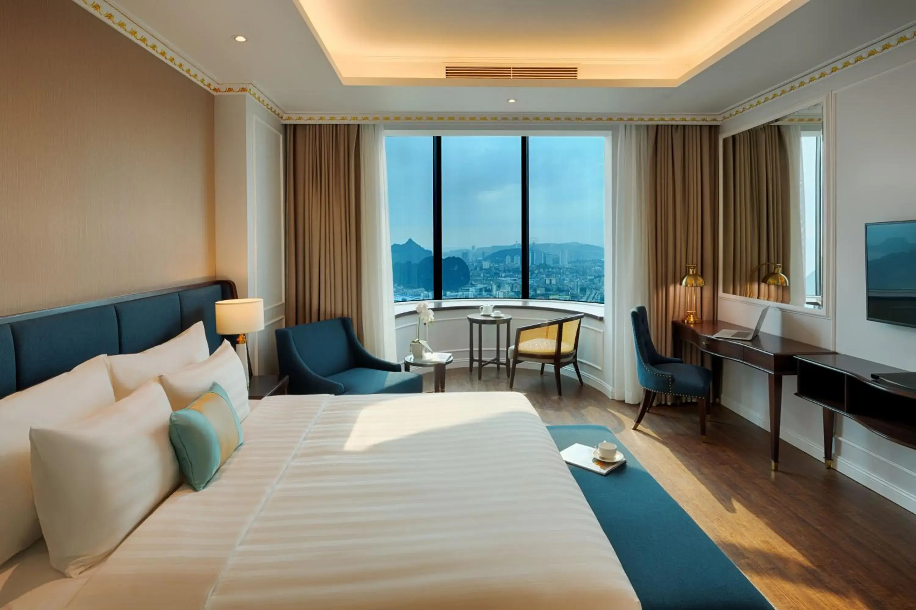 Photo of the whole room, Bed in FLC Halong Bay Golf Club & Luxury Resort Photo of the whole room, Bed in FLC Halong Bay Golf Club & Luxury Resort
