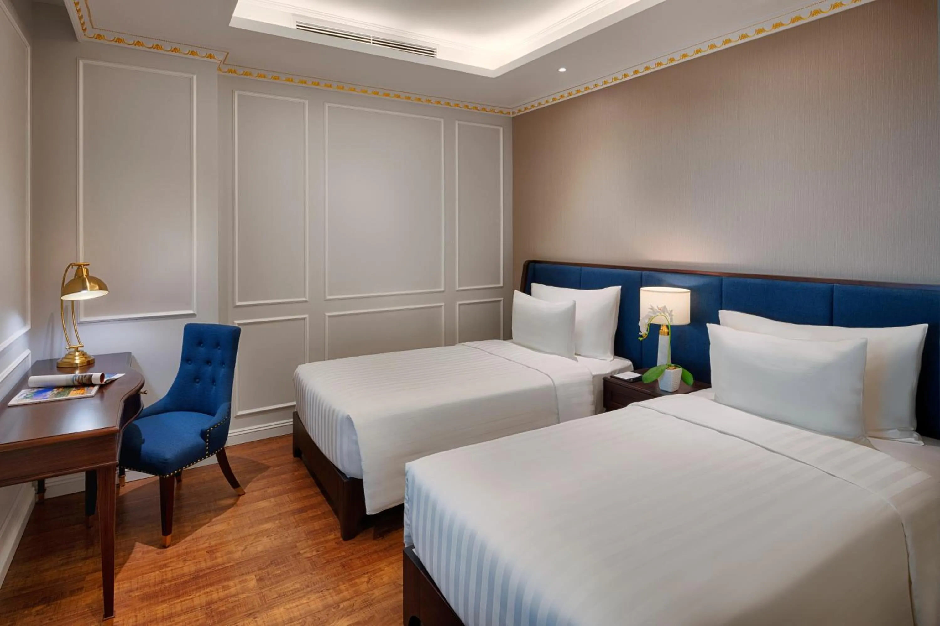 Bed in FLC Halong Bay Golf Club & Luxury Resort