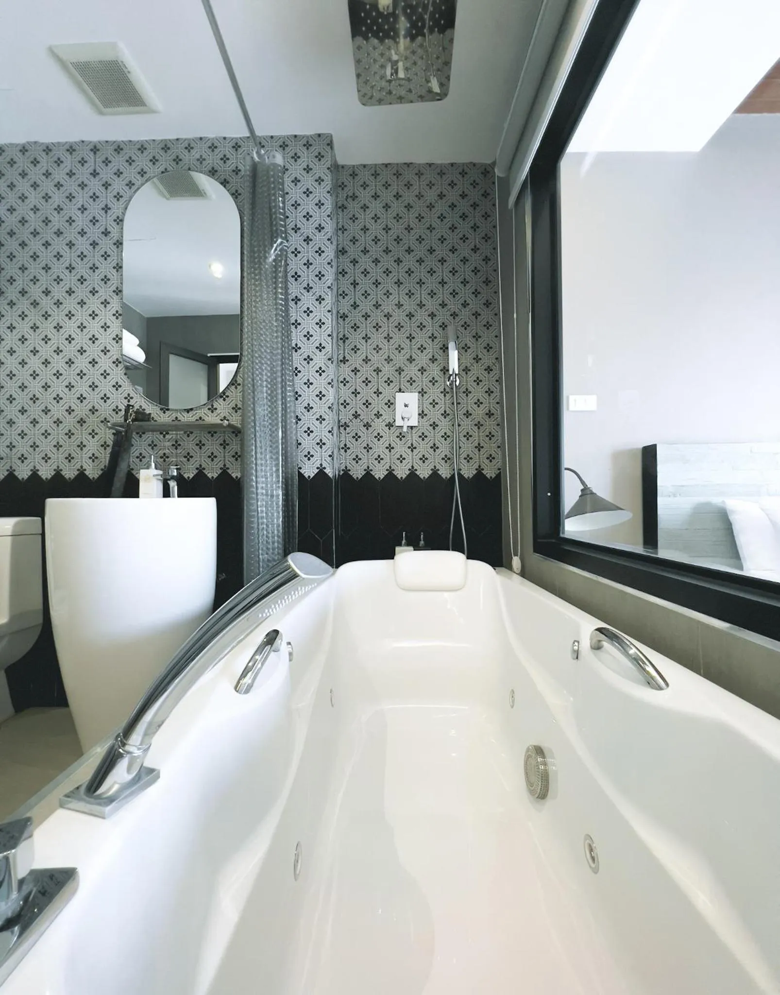 Bathroom in Amphawa Nanon Hotel