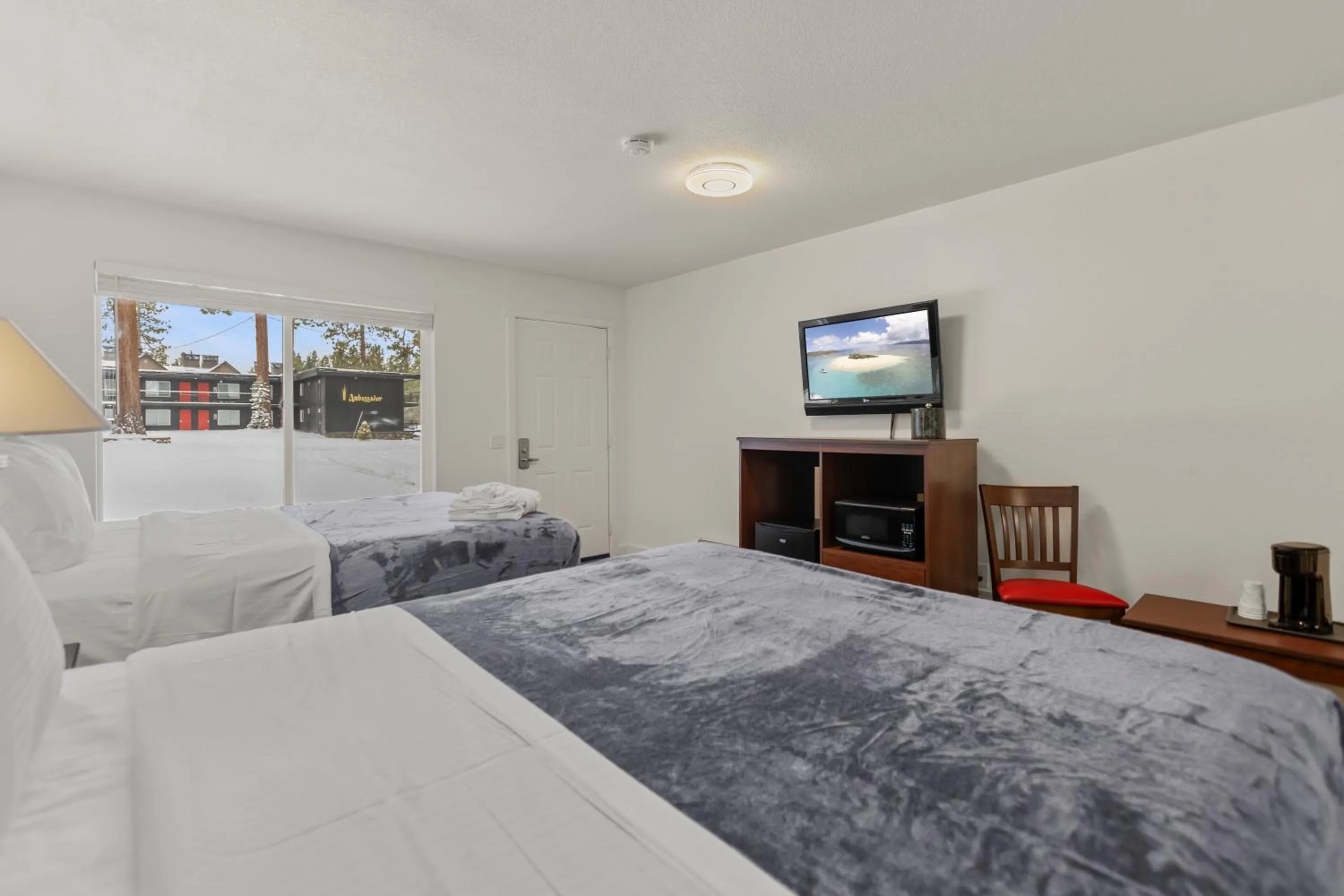 Bed in Ambassador Lake Tahoe