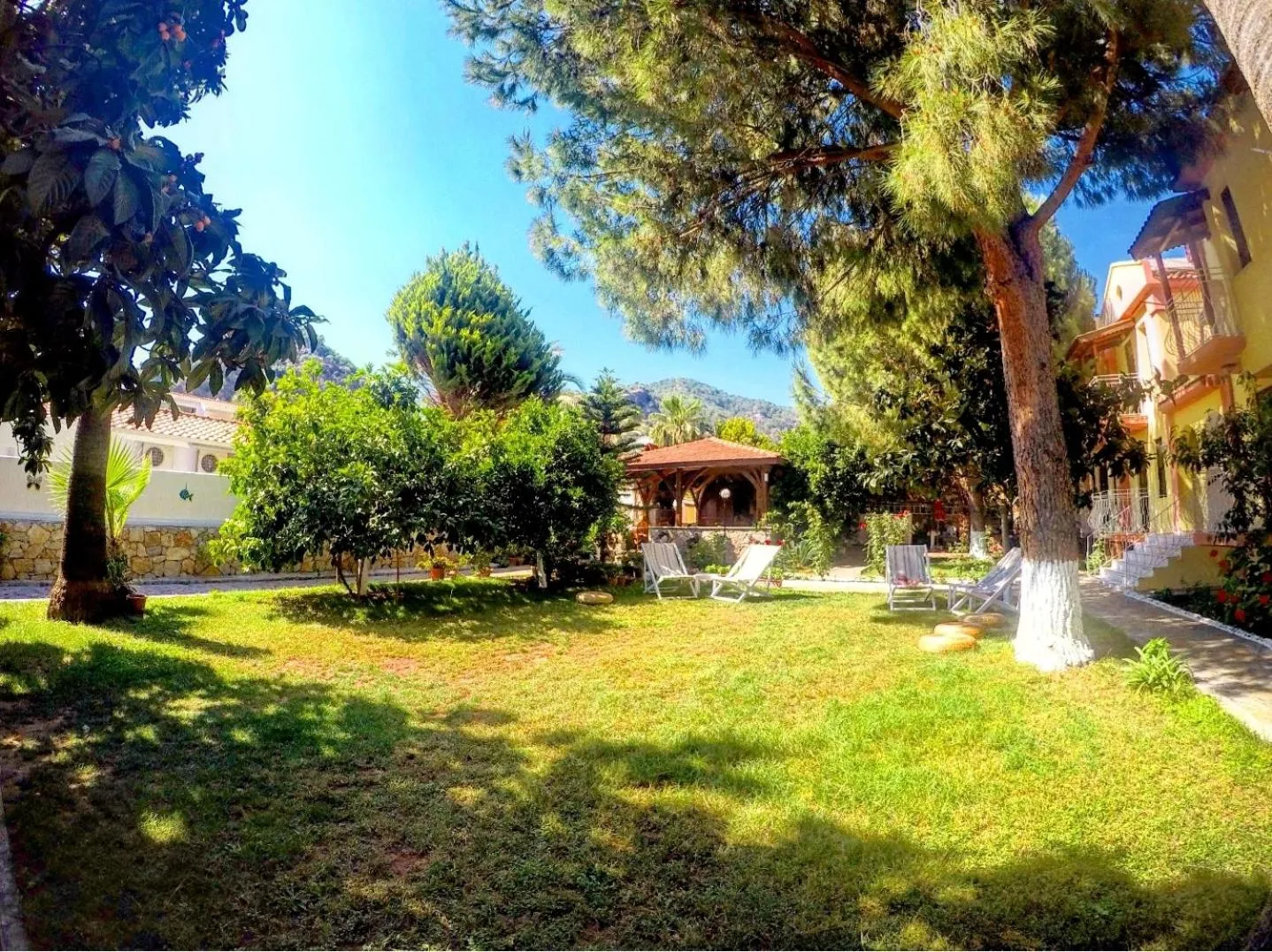 Garden in İlkiz Beach Hotel