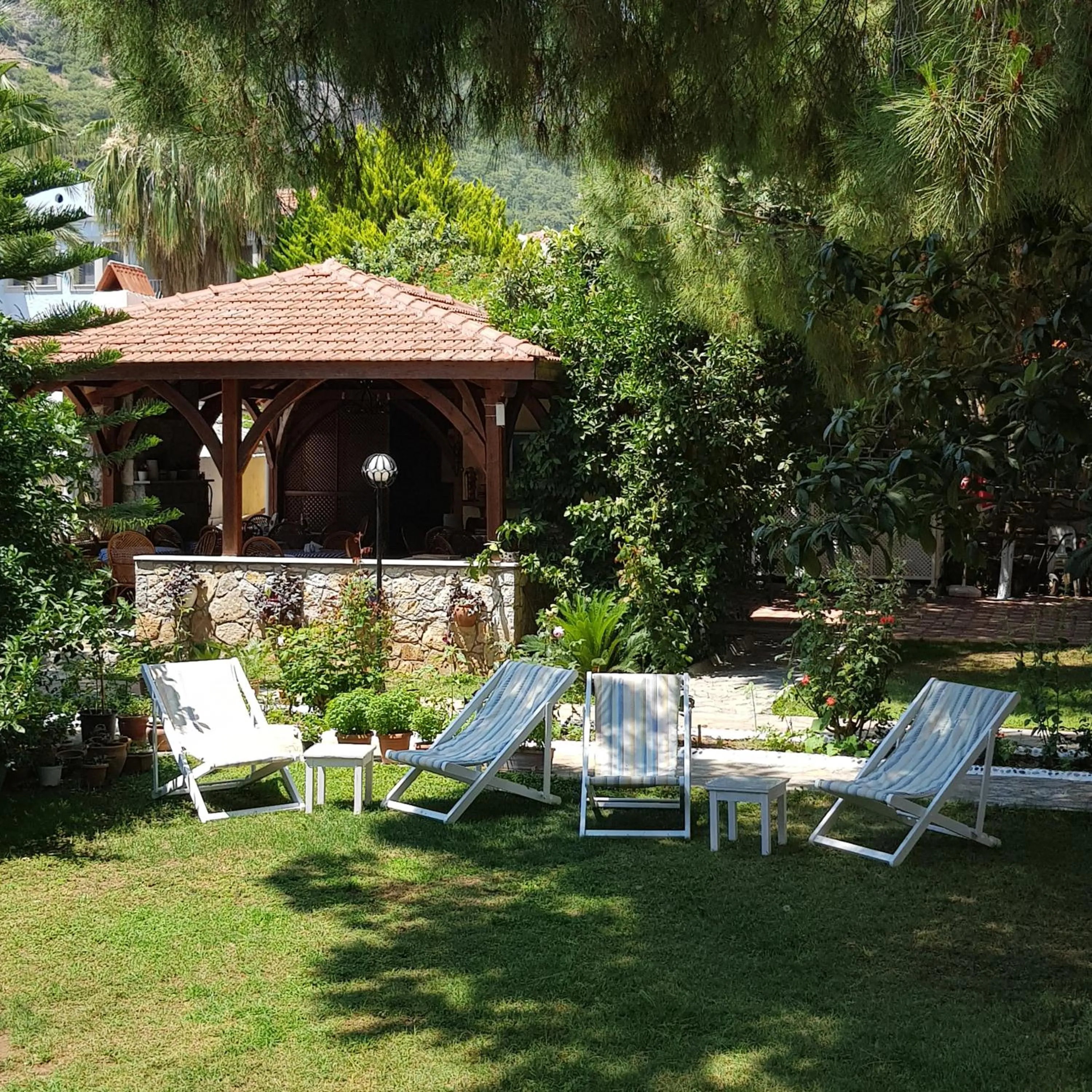 Garden in İlkiz Beach Hotel