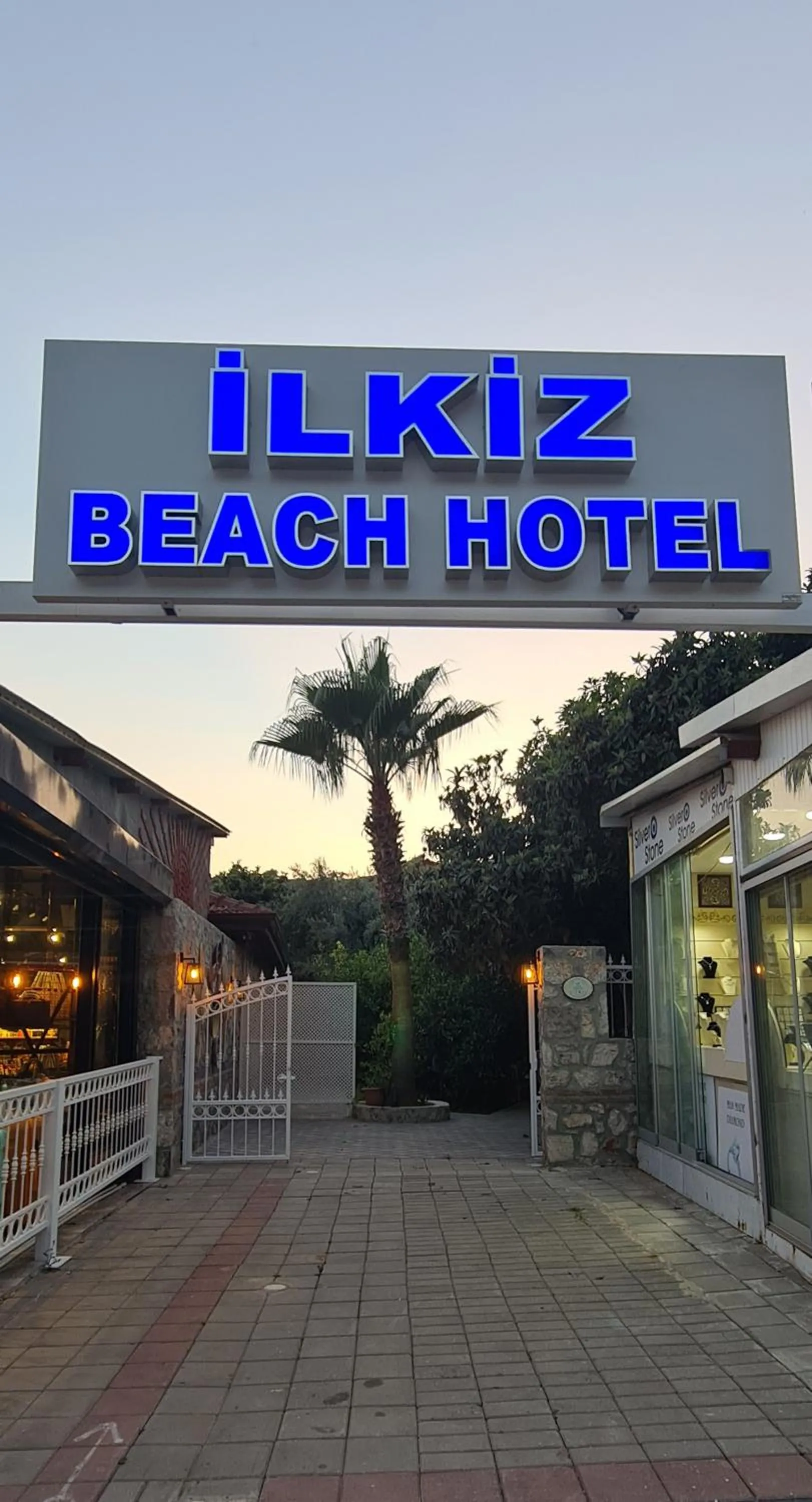 Facade/entrance in İlkiz Beach Hotel