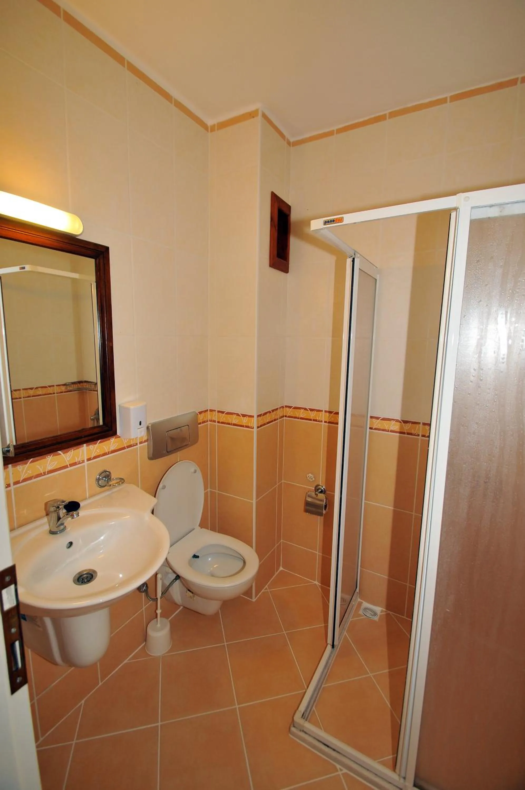 Toilet in İlkiz Beach Hotel