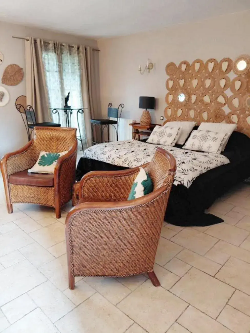 Bed in Les Roses de Montherlant Bed in Les Roses de Montherlant