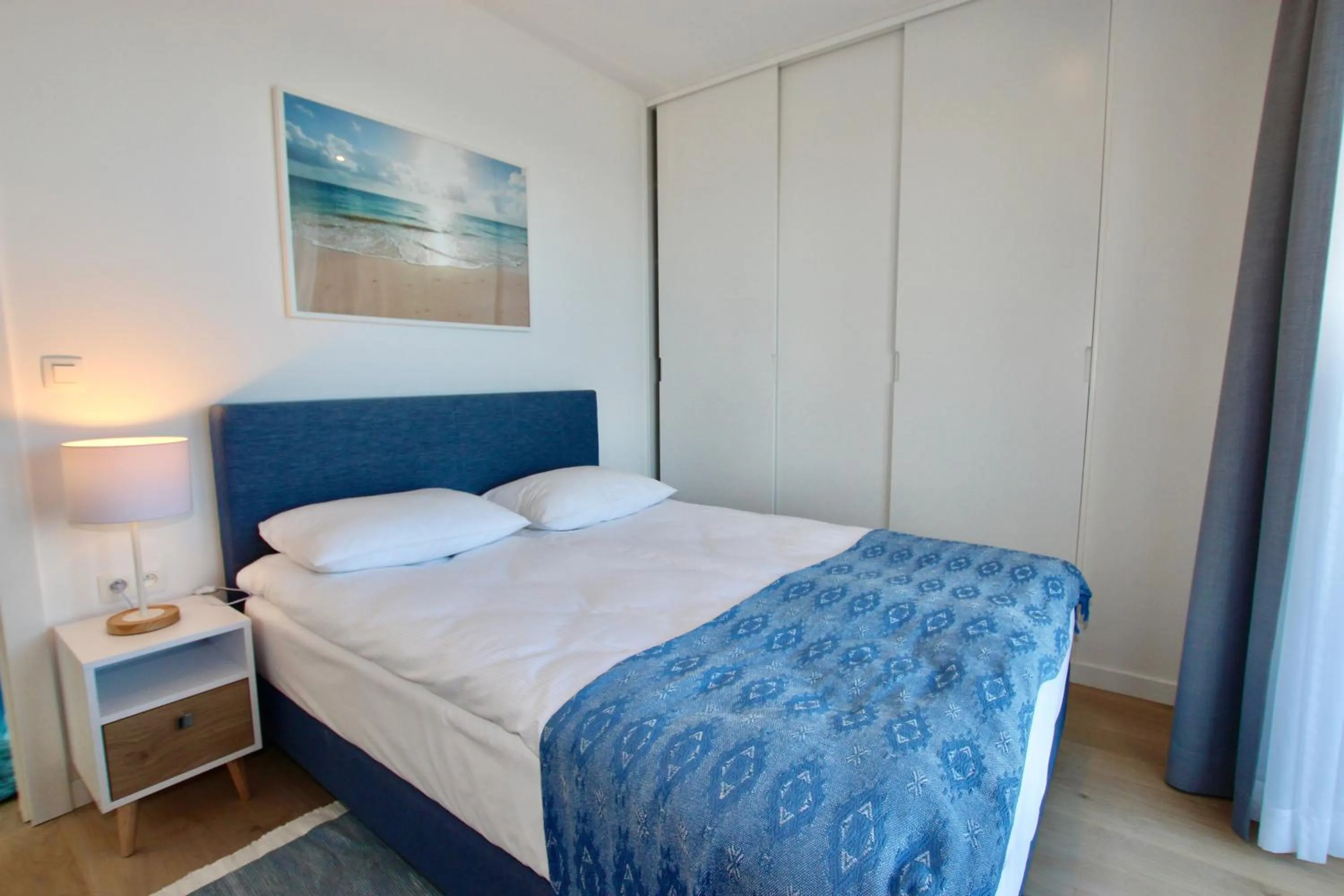 Bedroom, Bed in Apartamenty Marina z widokiem na morze