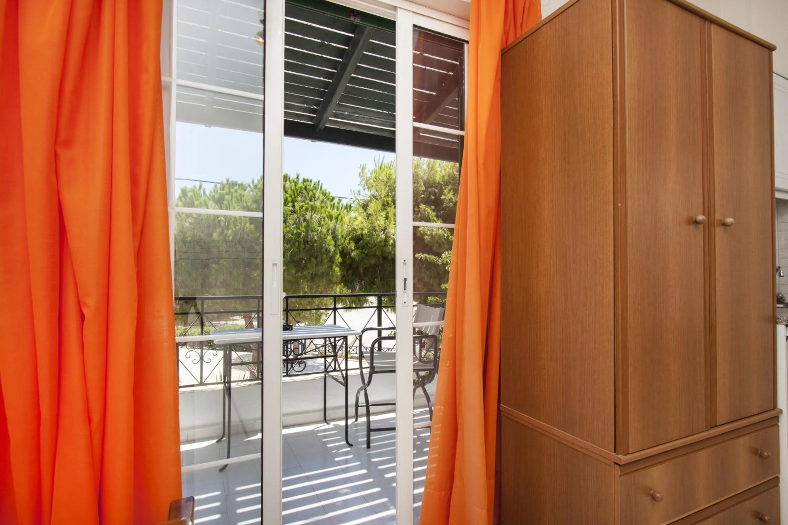 Garden view in Studio Paul's