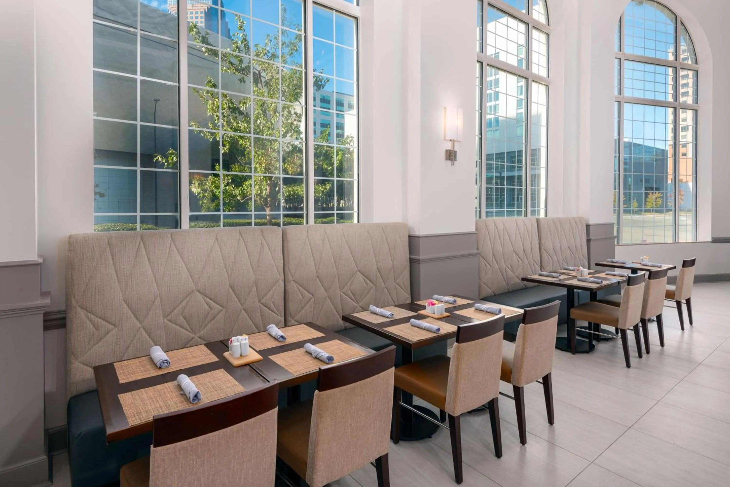 Restaurant/places to eat in Hilton Garden Inn Charlotte Uptown