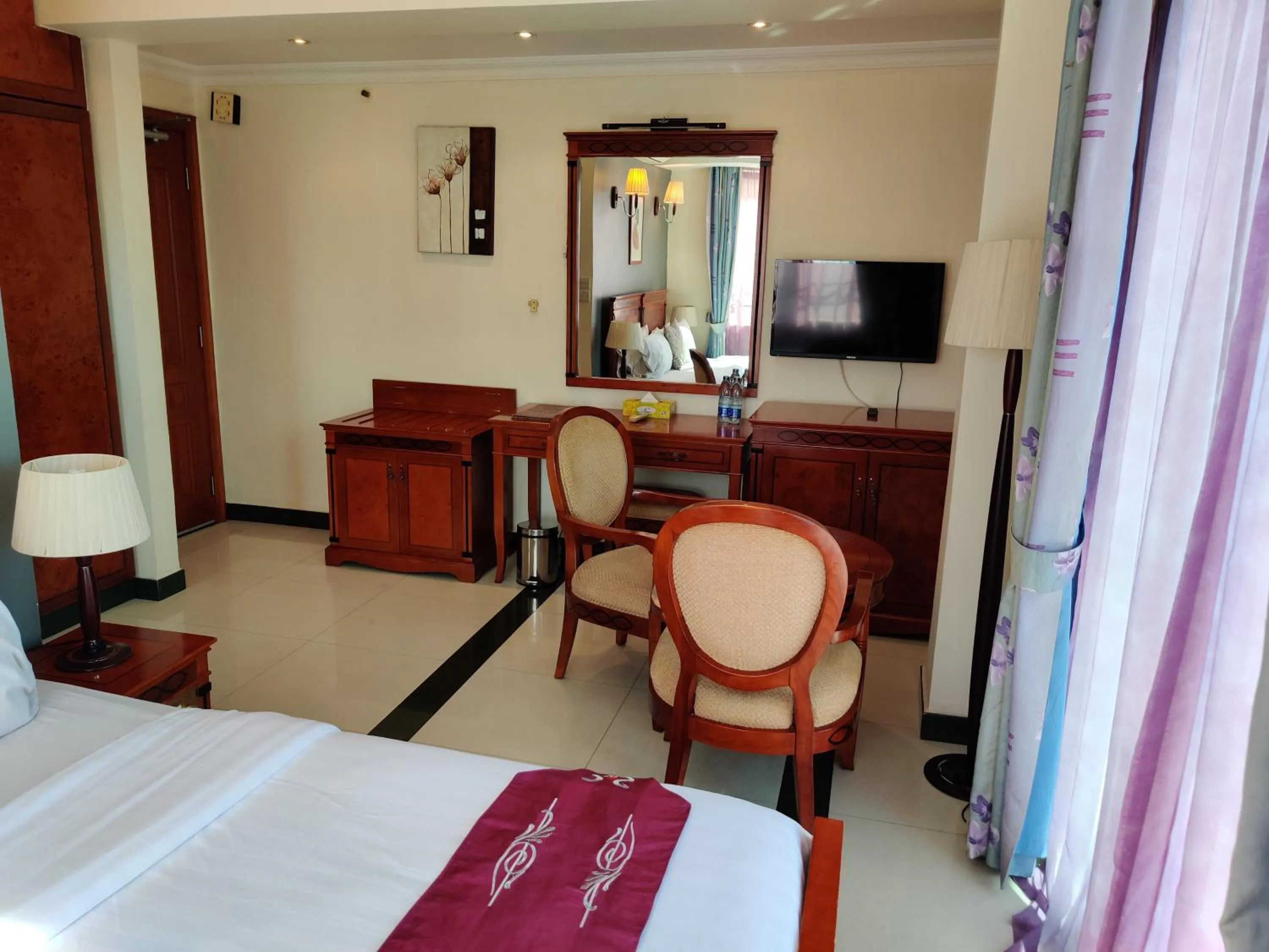 Bed in Hotel Nikko Towers