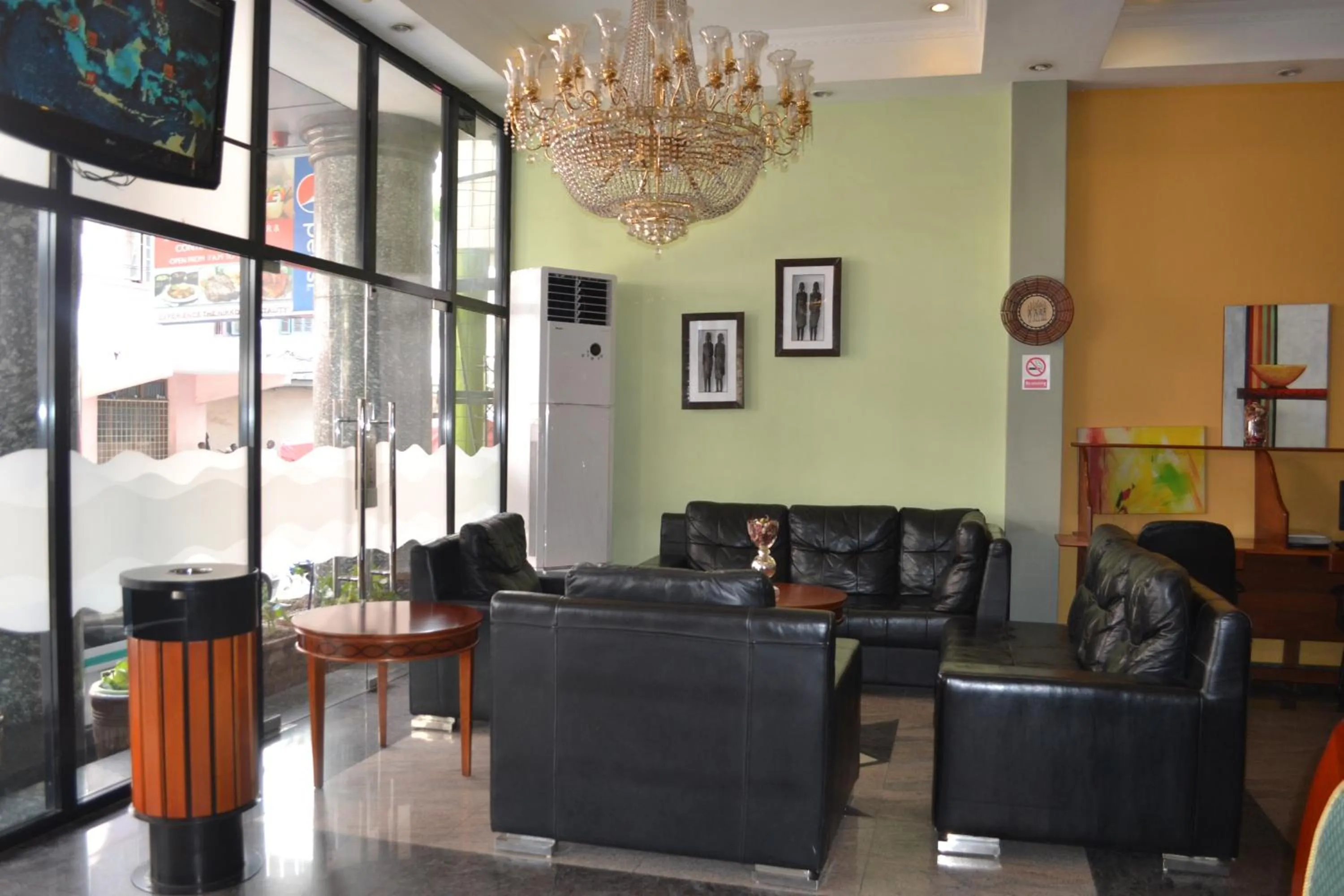 Lobby or reception in Hotel Nikko Towers