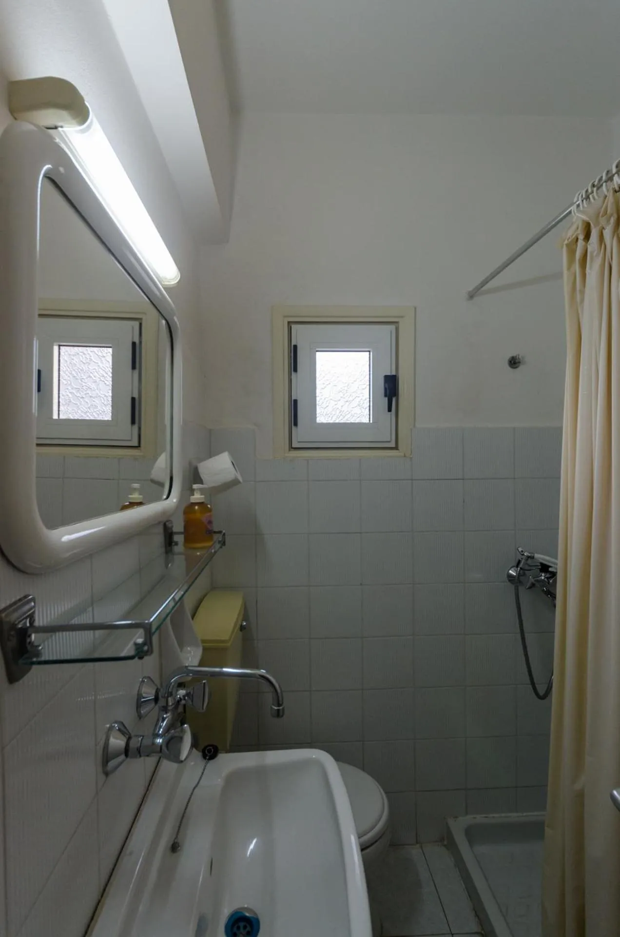 Shower in Leonidio Rocks