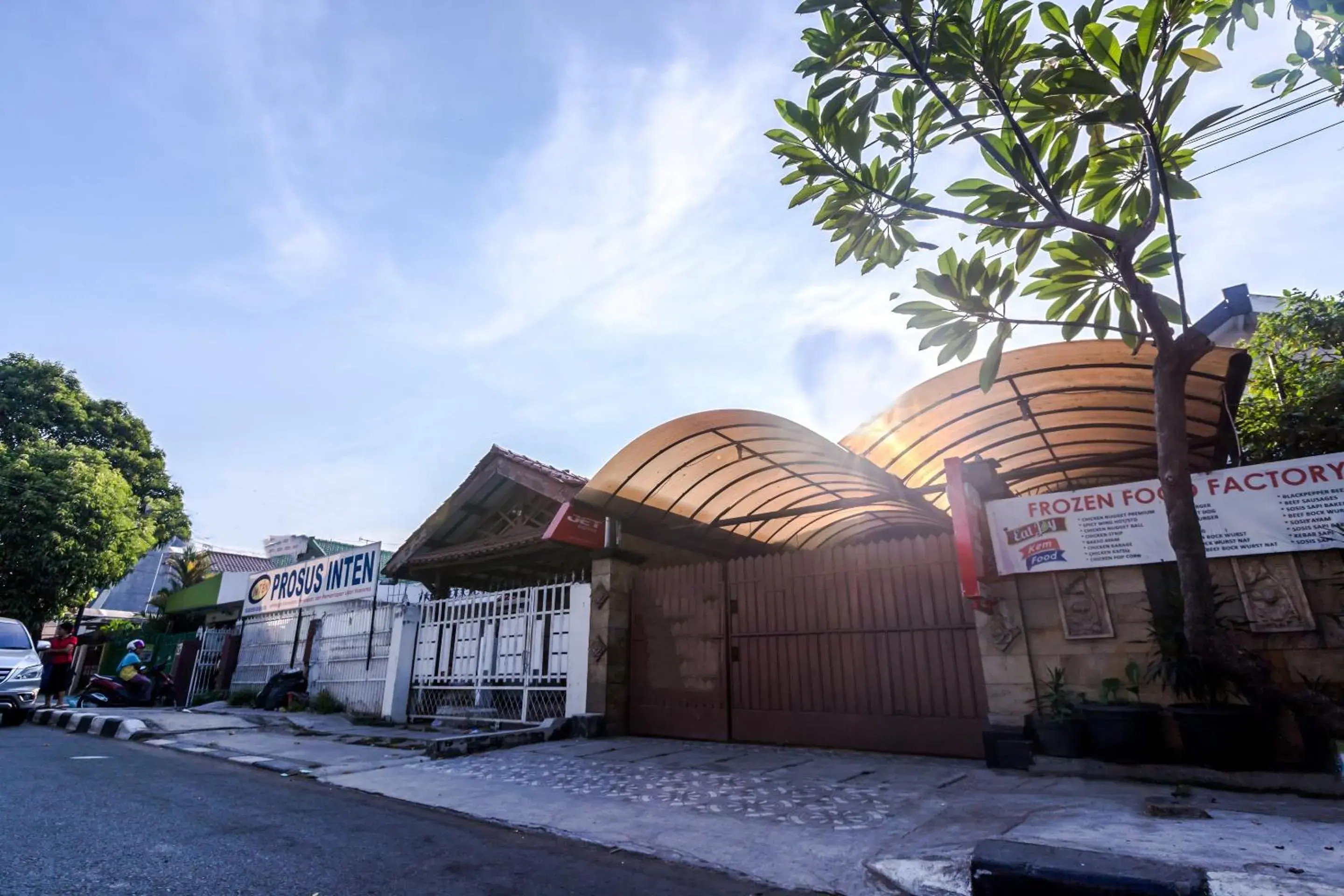 Facade/entrance in Hotel O Kost Arie 1 Facade/entrance in Hotel O Kost Arie 1