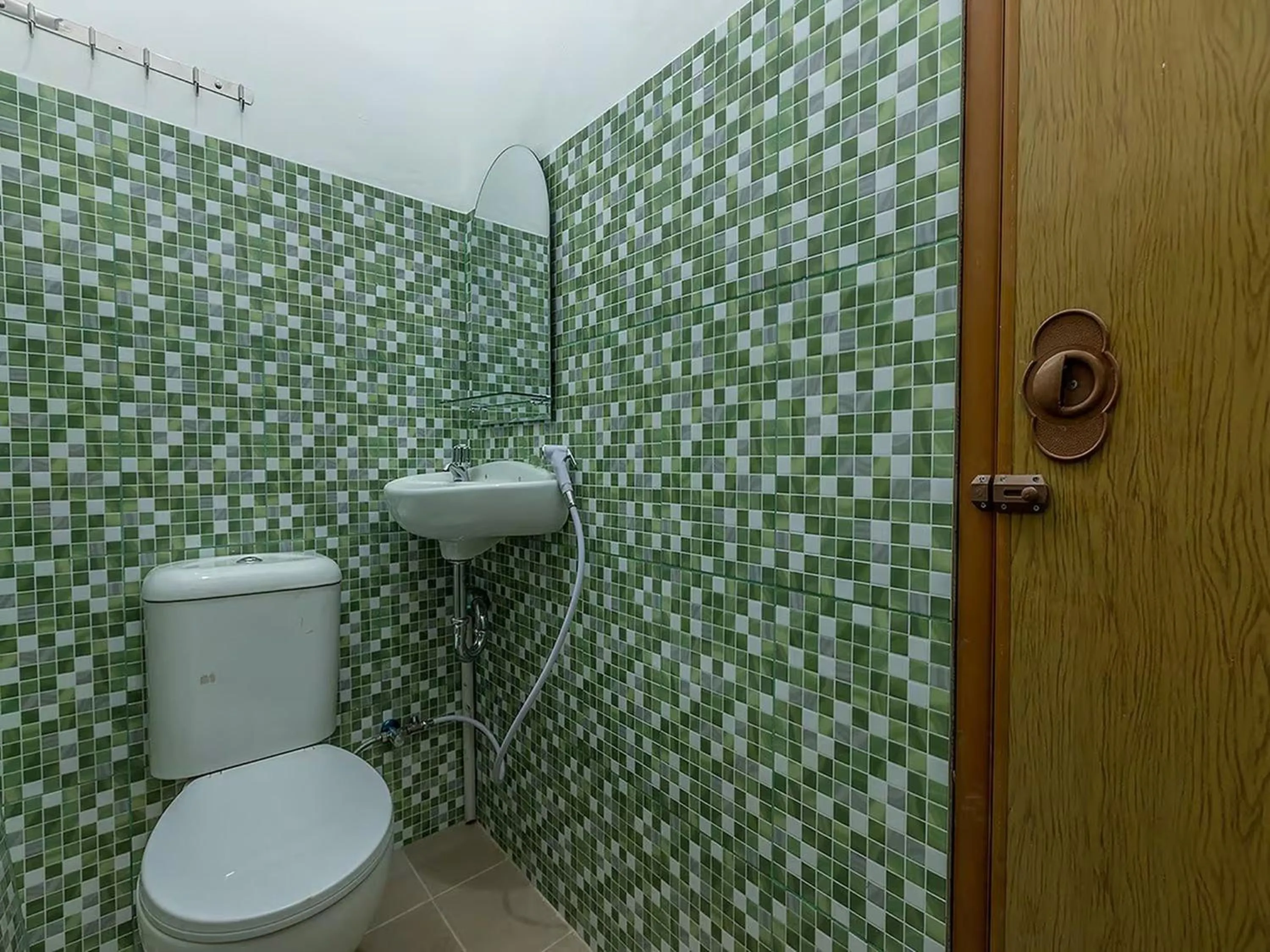 Bathroom in Hotel O Kost Arie 1