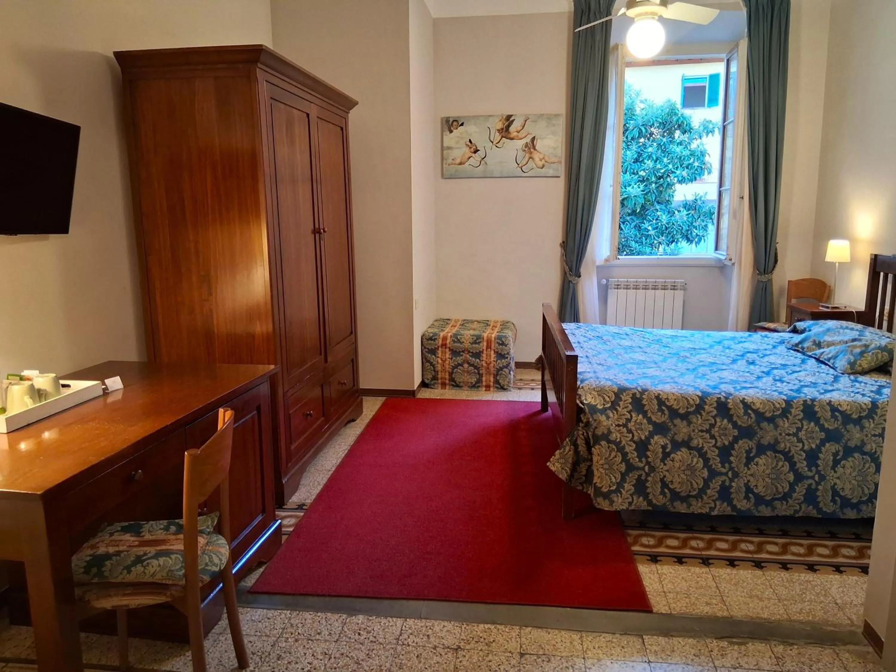 Bed in Hotel Tourist House