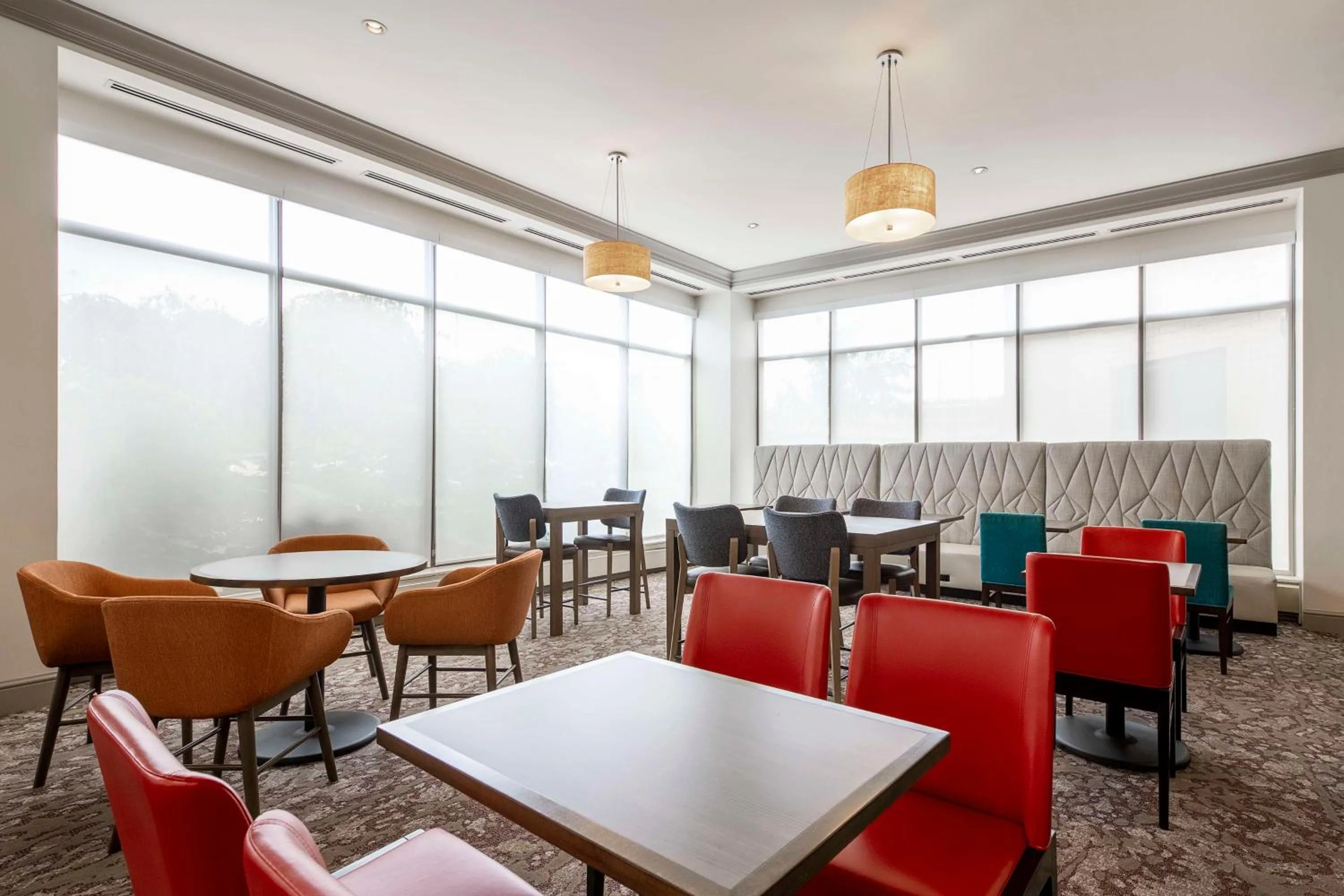 Restaurant/places to eat in Hilton Garden Inn Cleveland Downtown