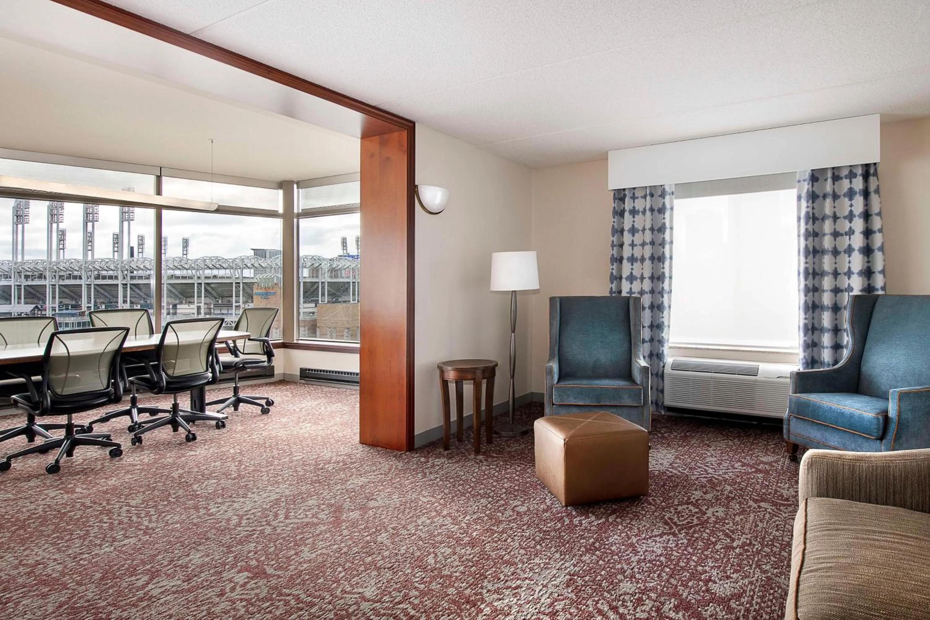 Living room in Hilton Garden Inn Cleveland Downtown