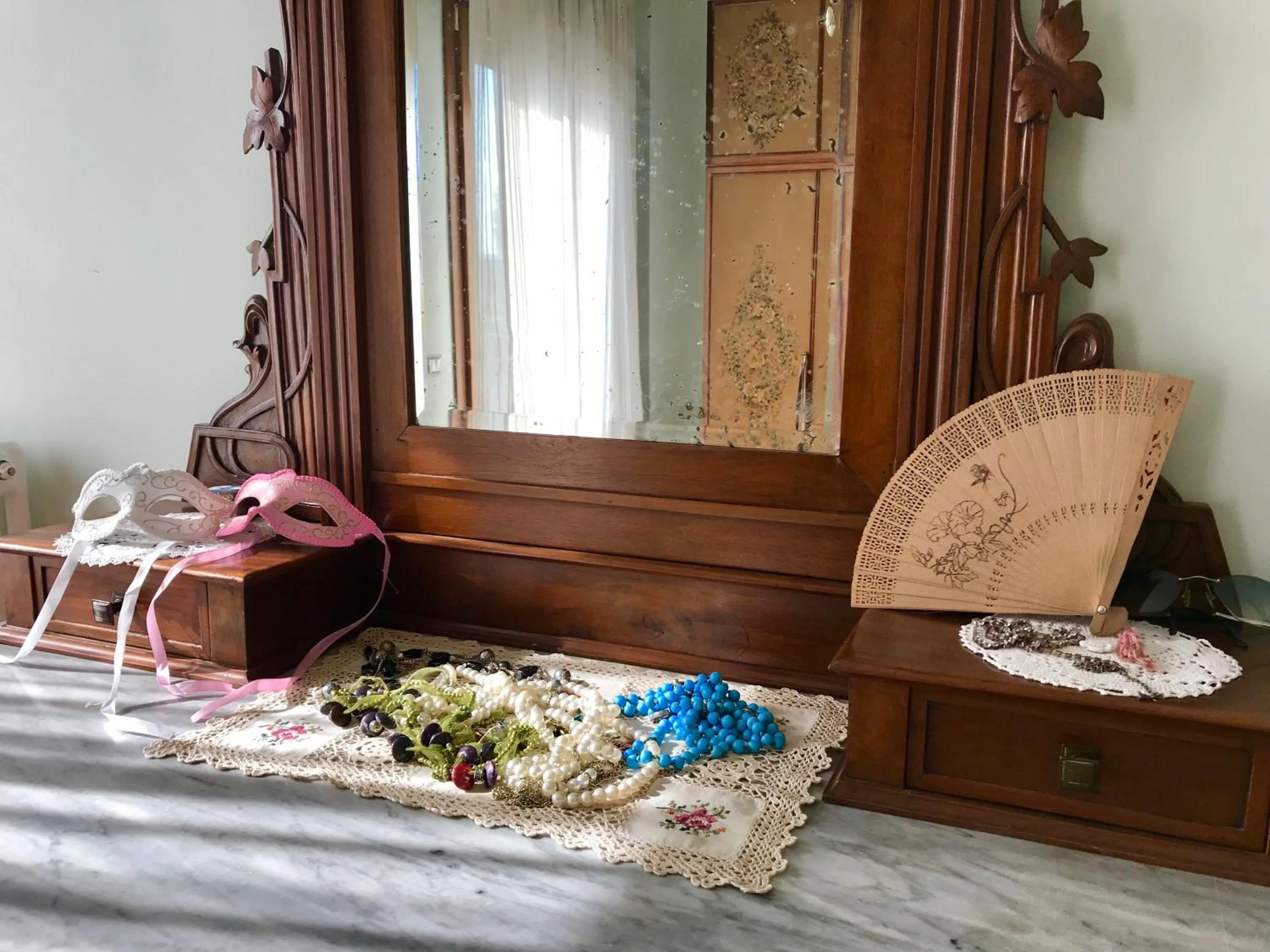Decorative detail in Maison Elena