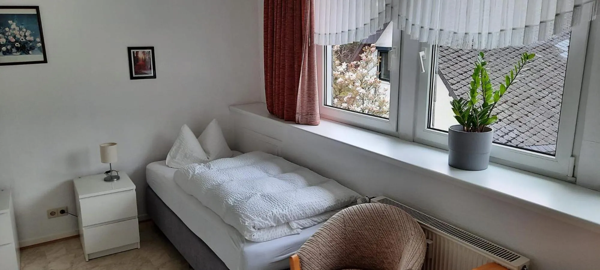 Bed in Pension Schneider