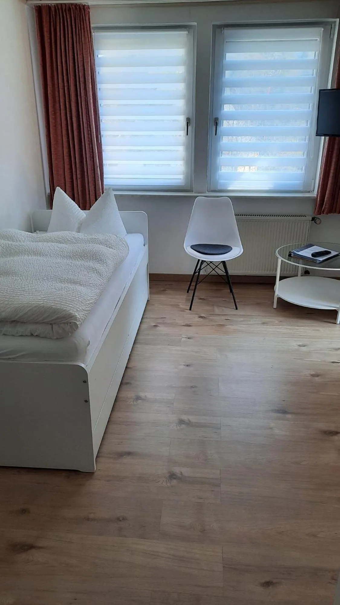 Photo of the whole room, Bed in Pension Schneider