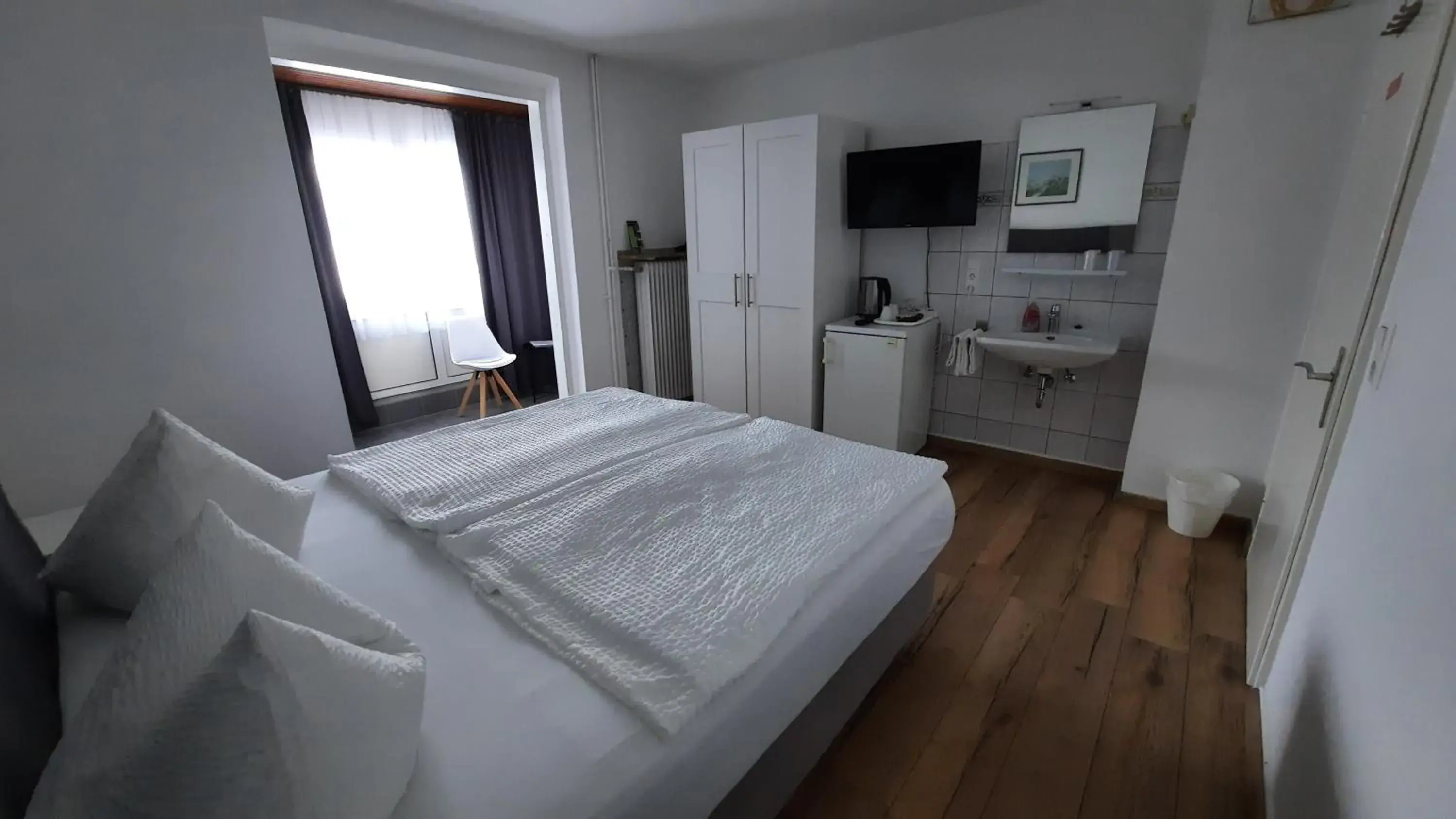Standard Double Room in Pension Schneider Standard Double Room in Pension Schneider