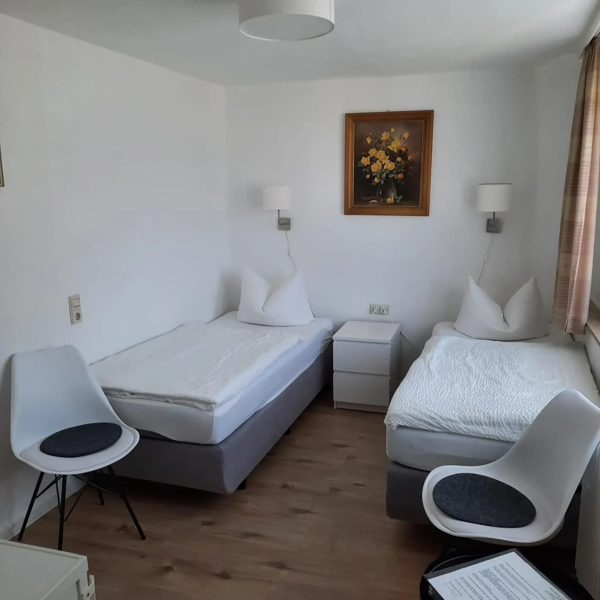 Budget Twin Room in Pension Schneider Budget Twin Room in Pension Schneider