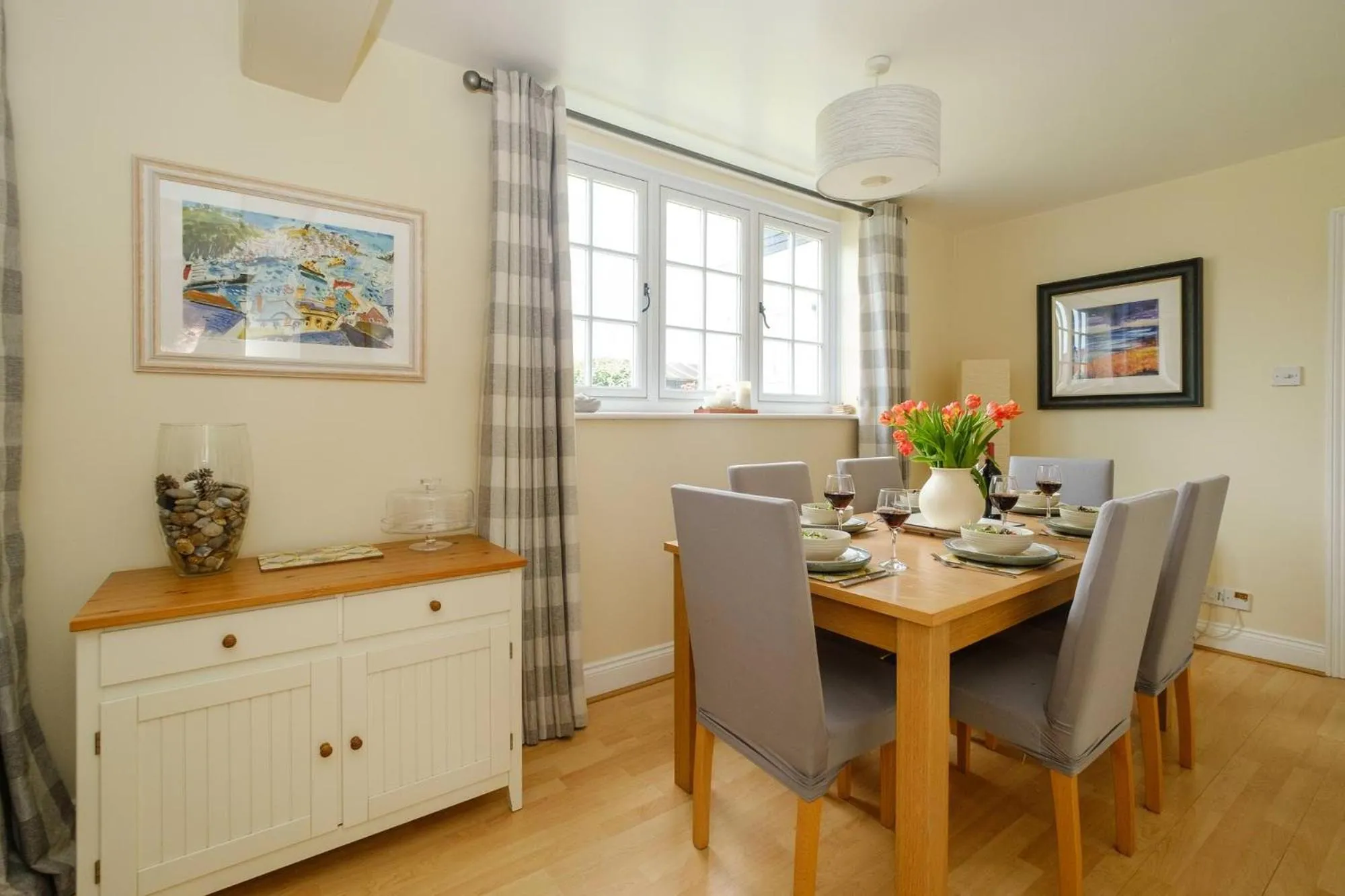 2 Ogilvie Lodge