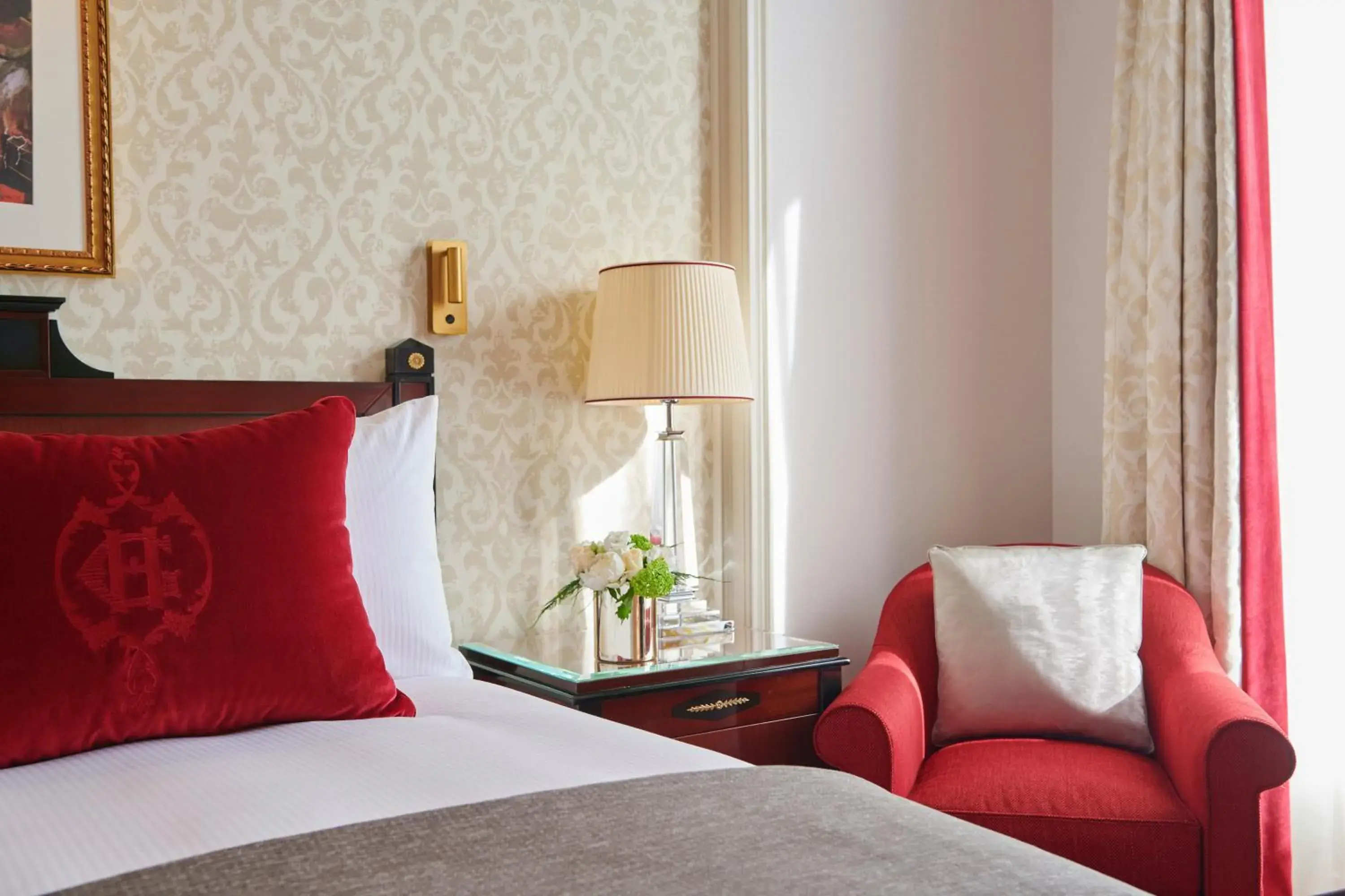 Classic Room in InterContinental Paris Le Grand by IHG Classic Room in InterContinental Paris Le Grand by IHG