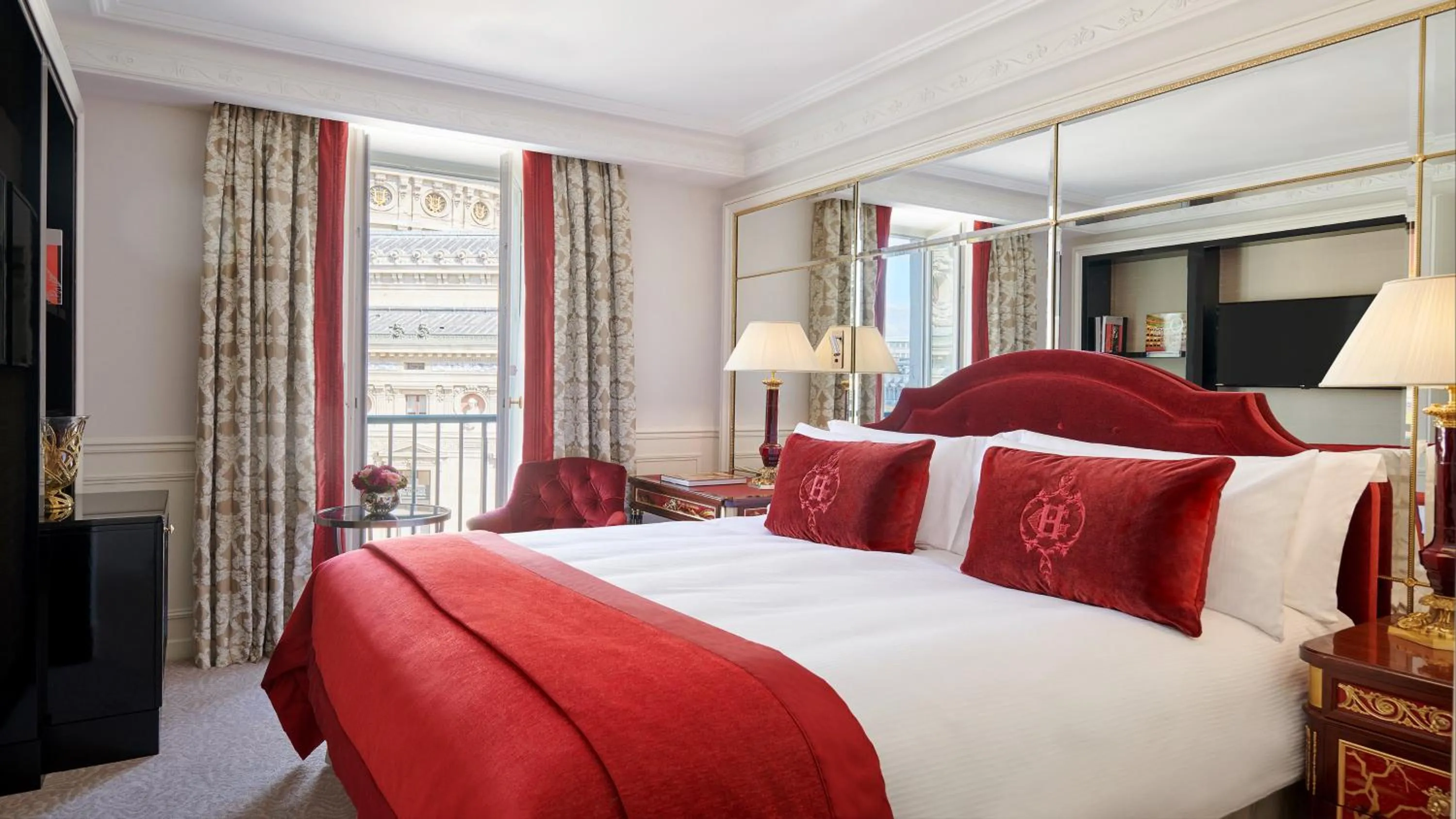 Bedroom, Bed in InterContinental Paris Le Grand by IHG