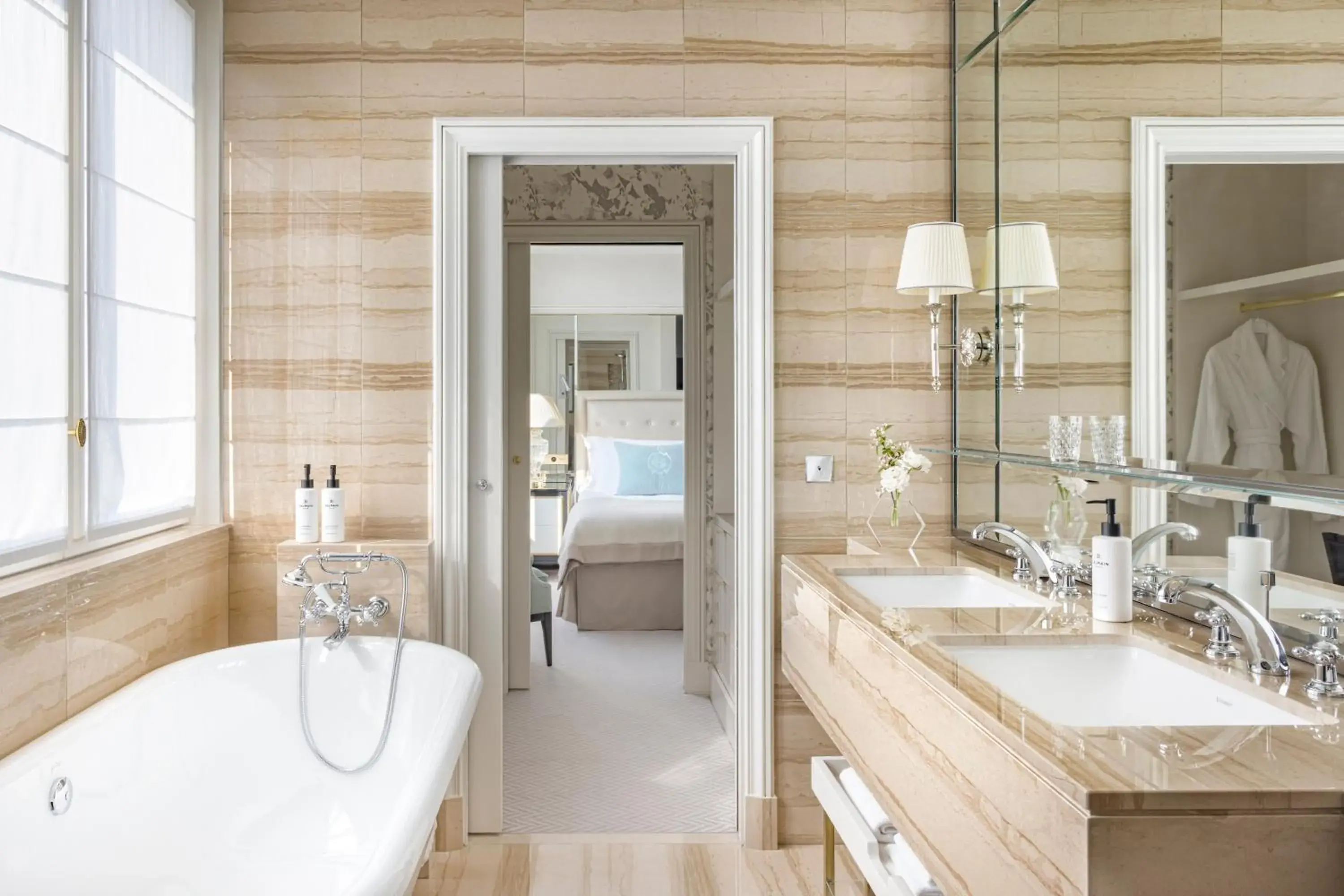 Bedroom in InterContinental Paris Le Grand by IHG Bedroom in InterContinental Paris Le Grand by IHG