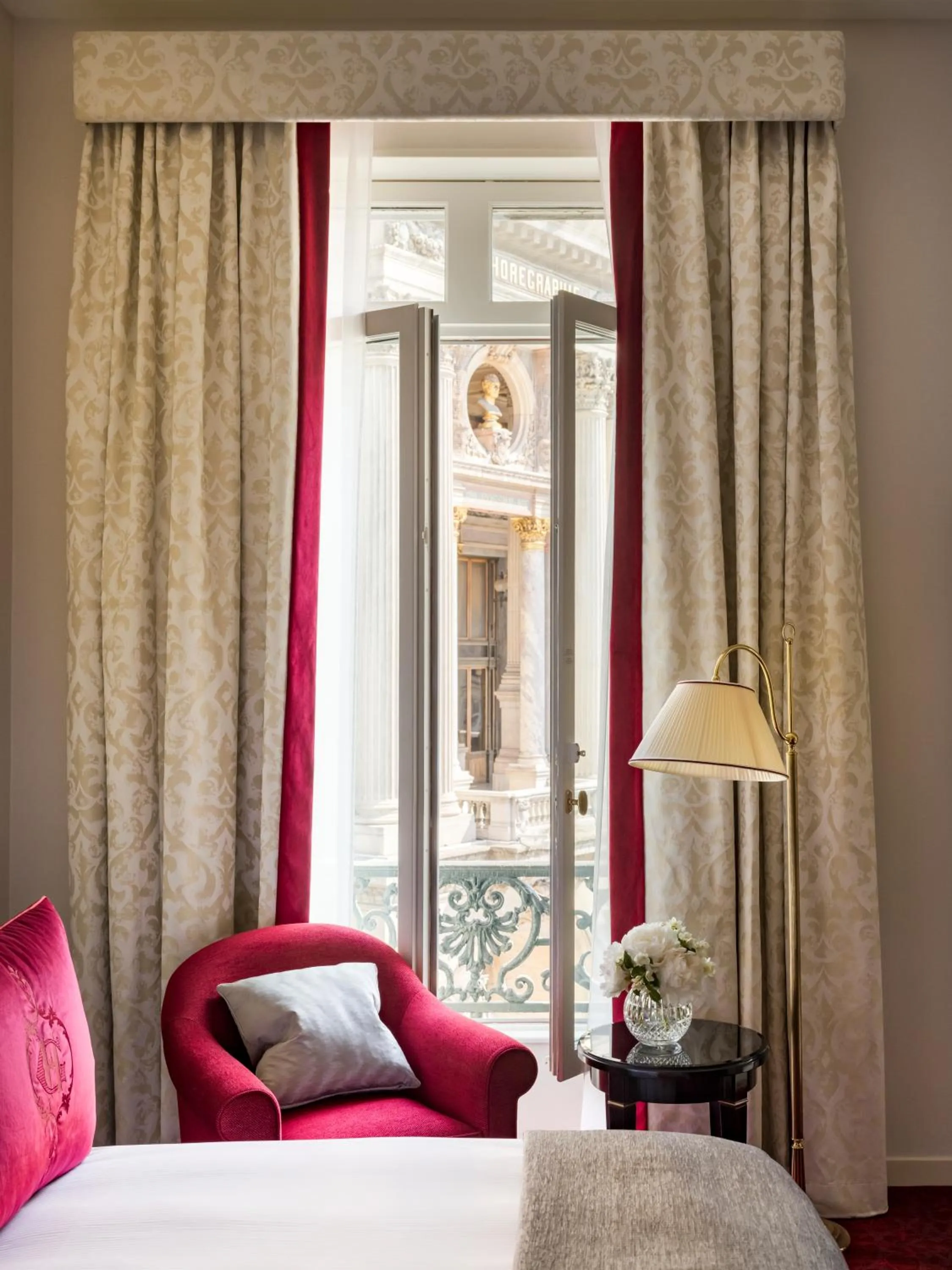 Landmark view, Bed in InterContinental Paris Le Grand by IHG